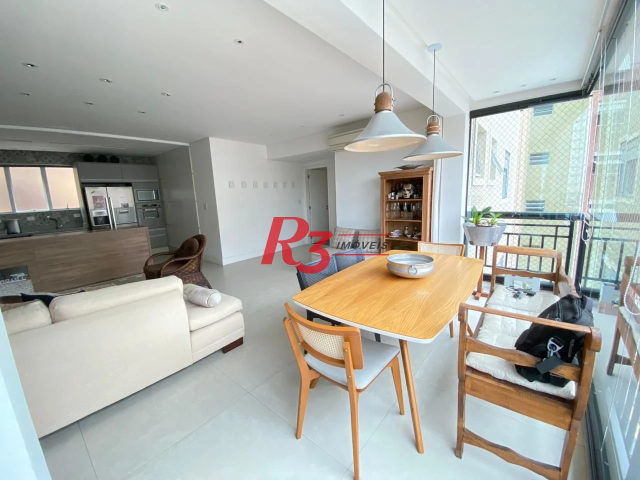 Apartamento com 3 dormitórios à venda, 138 m² por R$ 1.810.000,00 - Gonzaga - Santos/SP