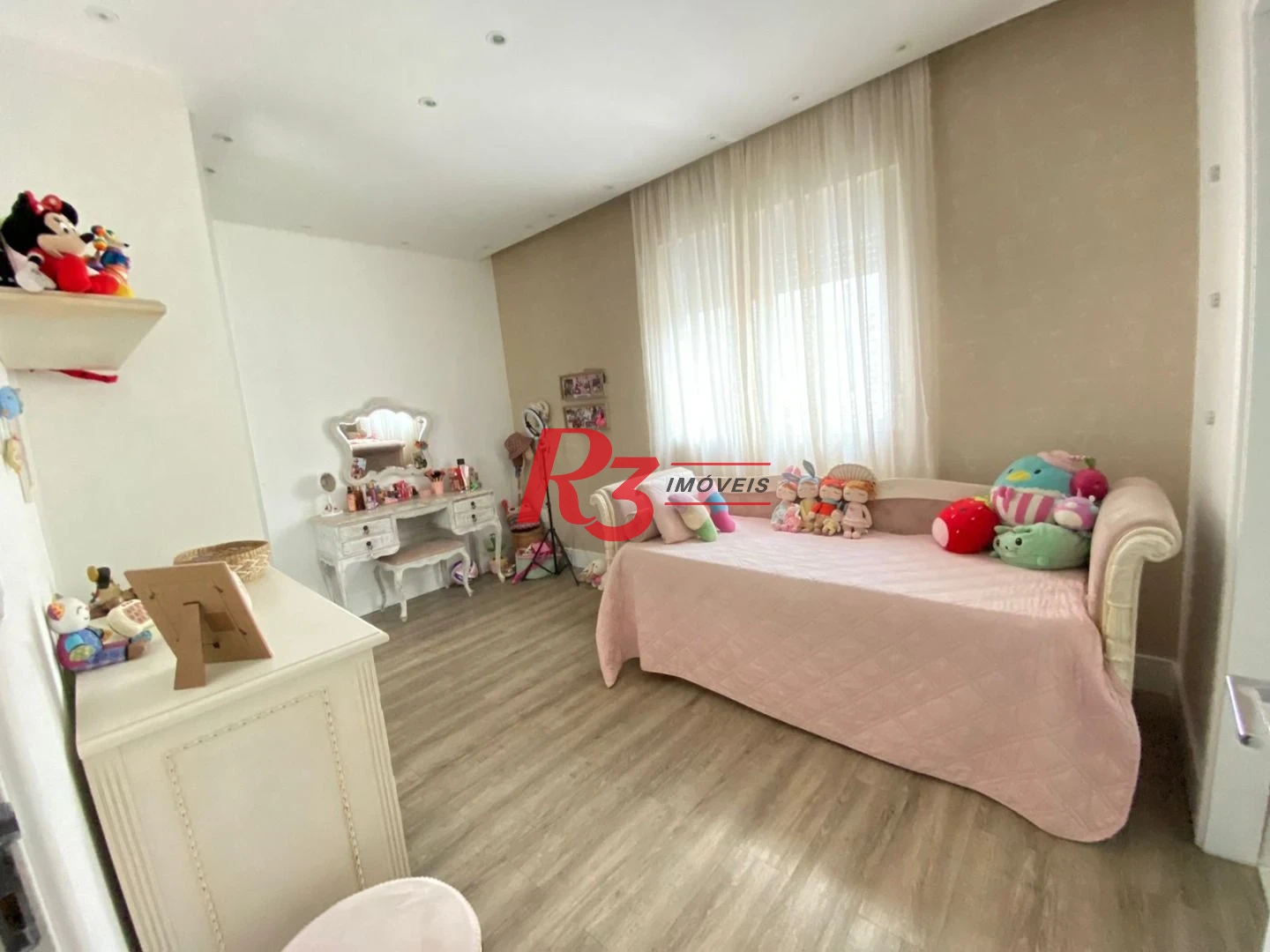Apartamento com 3 dormitórios à venda, 138 m² por R$ 1.810.000,00 - Gonzaga - Santos/SP