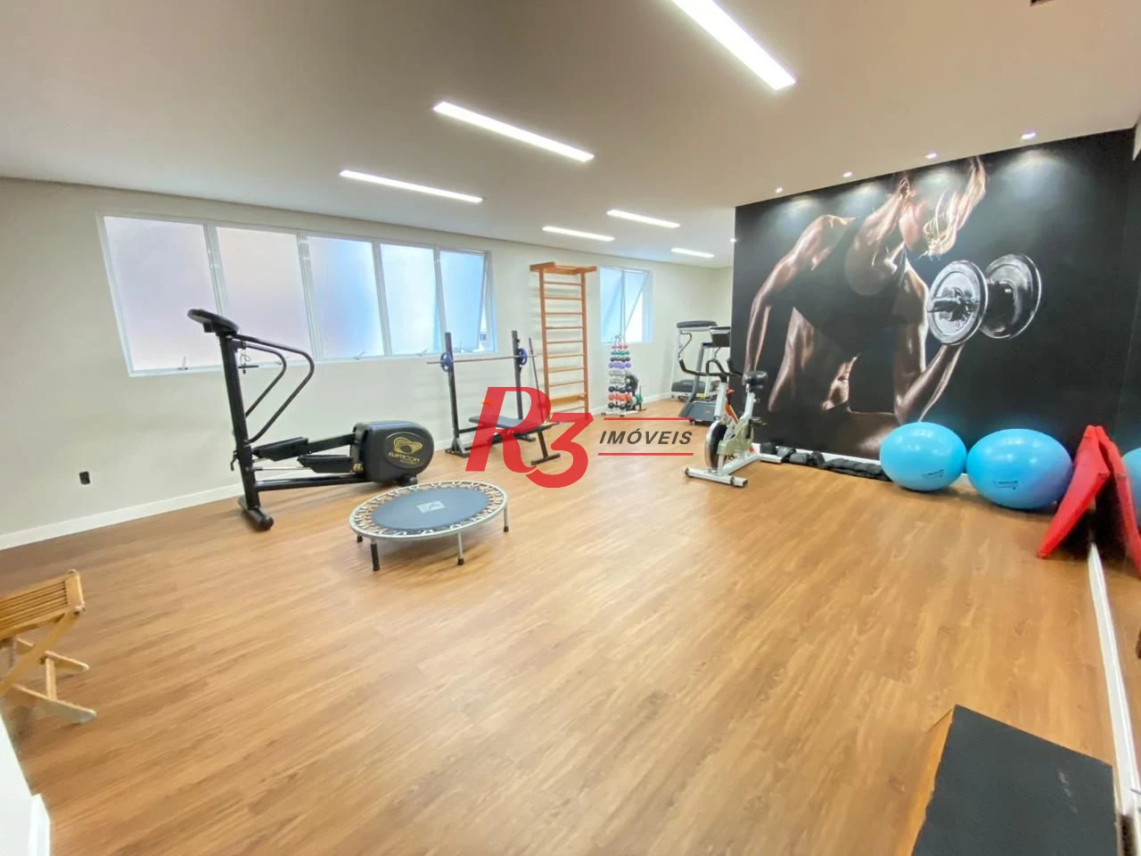 Apartamento com 3 dormitórios à venda, 138 m² por R$ 1.810.000,00 - Gonzaga - Santos/SP