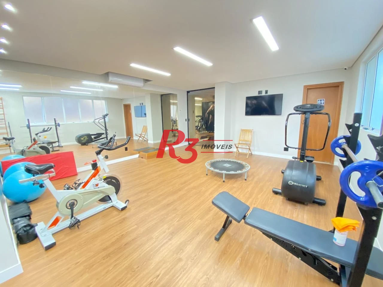 Apartamento com 3 dormitórios à venda, 138 m² por R$ 1.810.000,00 - Gonzaga - Santos/SP