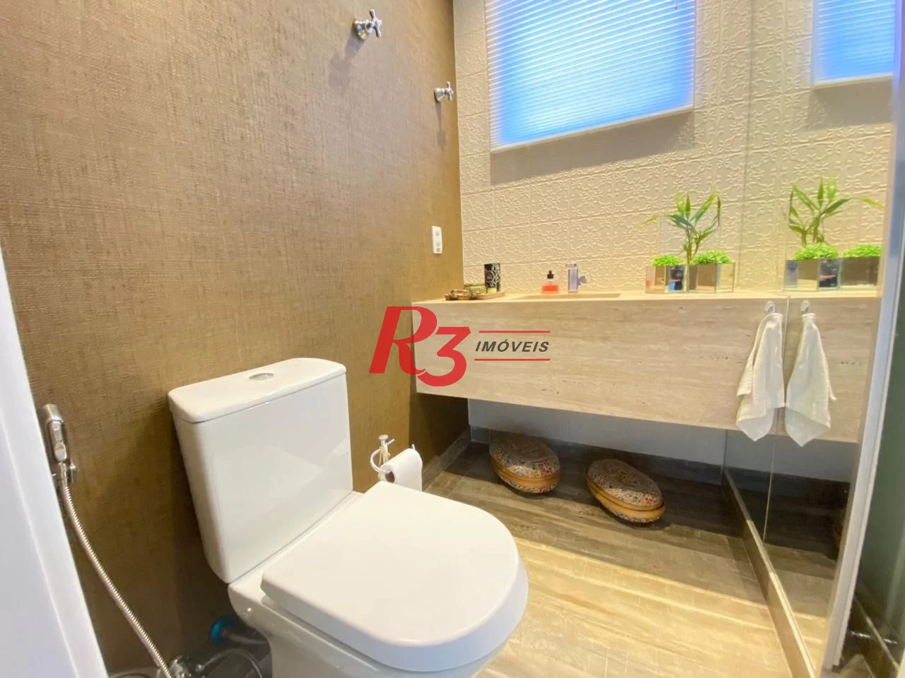 Apartamento com 3 dormitórios à venda, 138 m² por R$ 1.810.000,00 - Gonzaga - Santos/SP