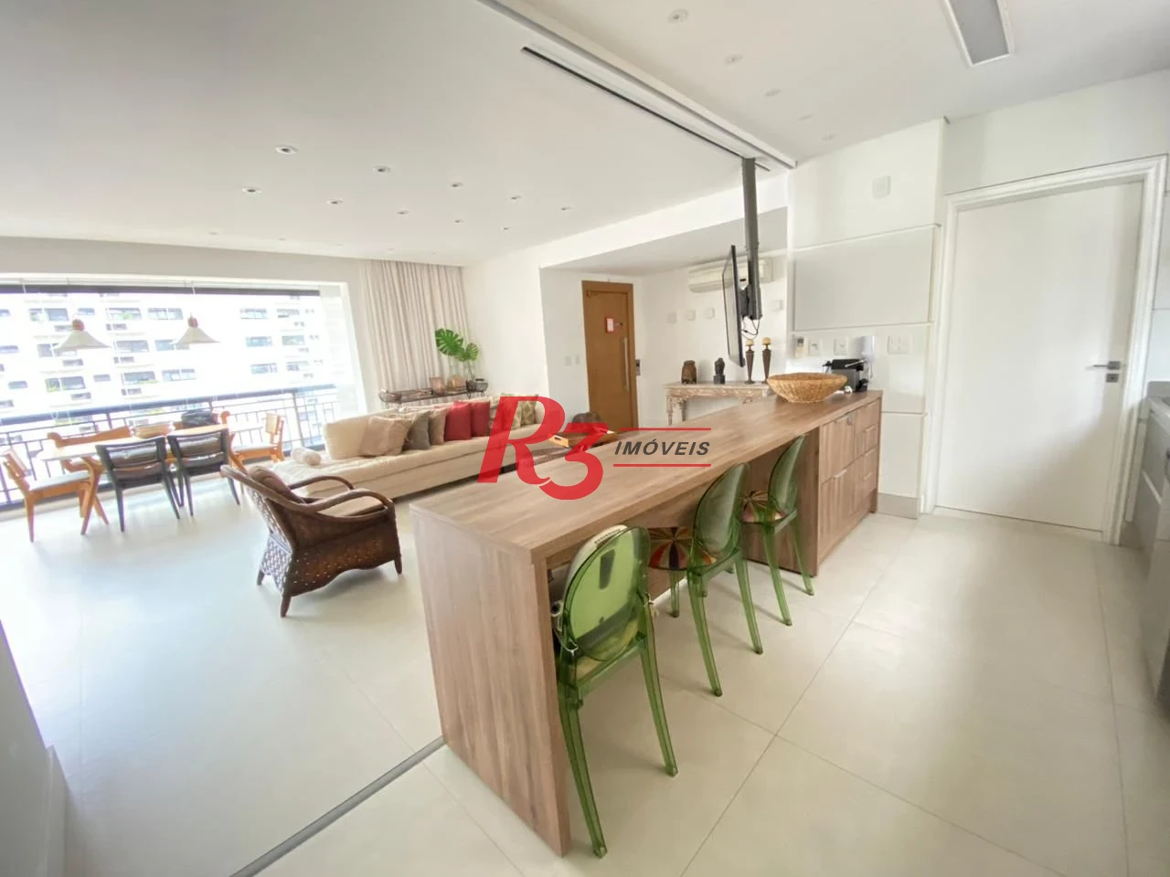 Apartamento com 3 dormitórios à venda, 138 m² por R$ 1.810.000,00 - Gonzaga - Santos/SP
