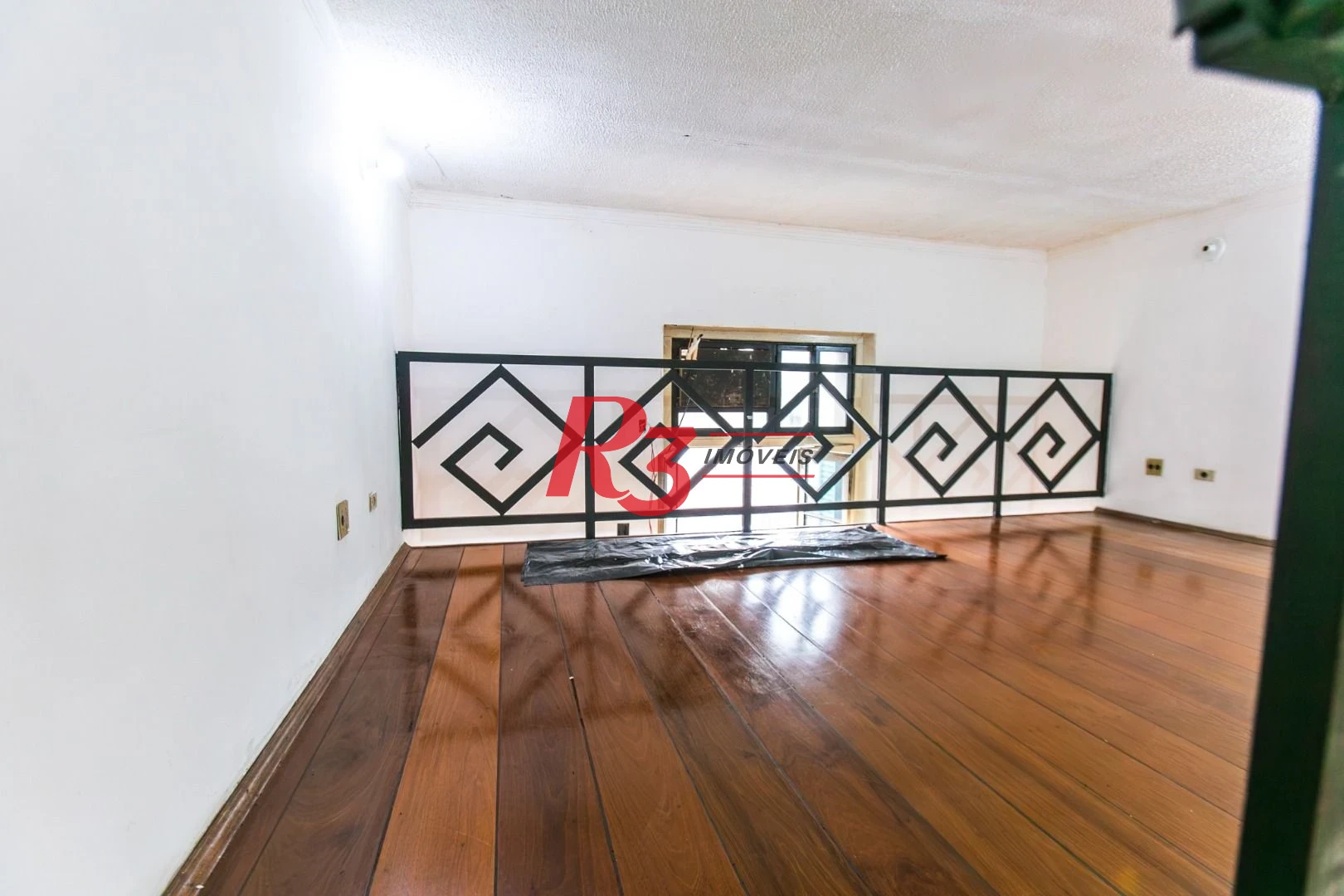 Sala, 37 m² - venda por R$ 300.000,00 ou aluguel por R$ 3.000,00/mês - Centro - Santos/SP