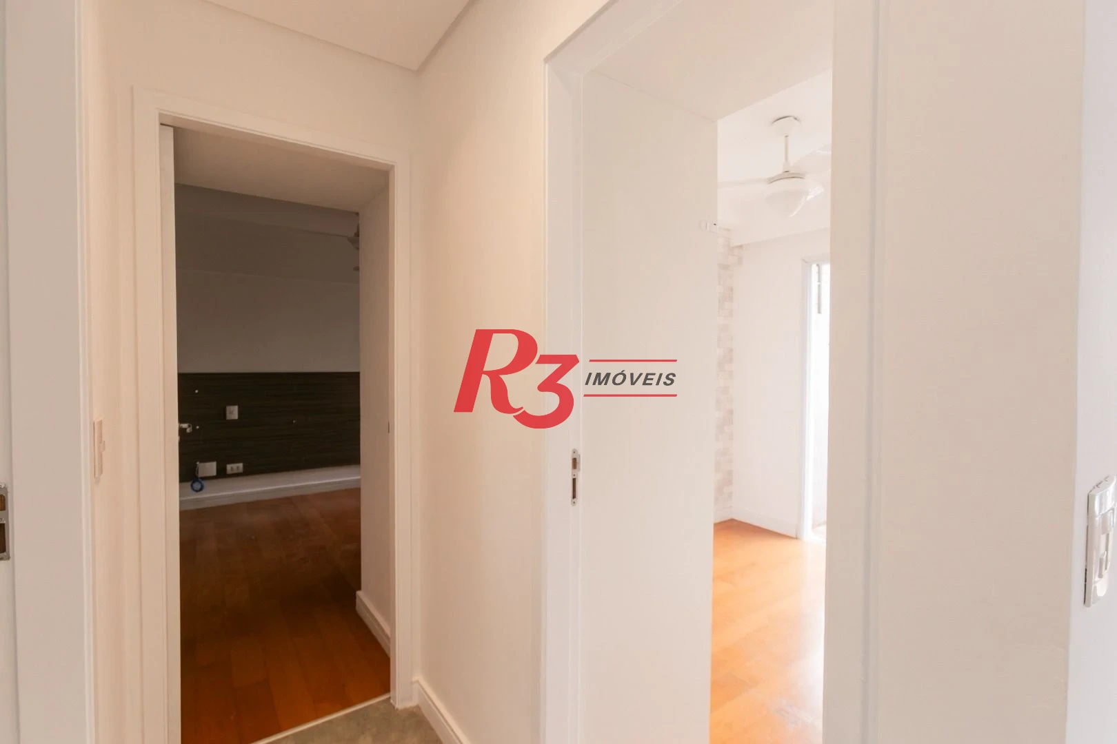Apartamento com 2 dormitórios à venda, 69 m² - Encruzilhada - Santos/SP