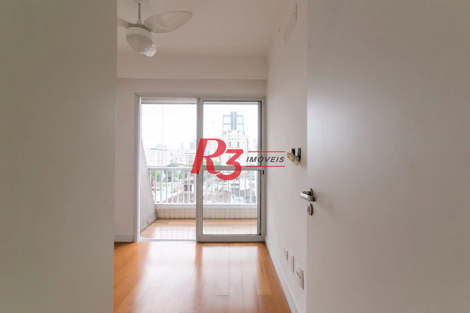 Apartamento com 2 dormitórios à venda, 69 m² - Encruzilhada - Santos/SP