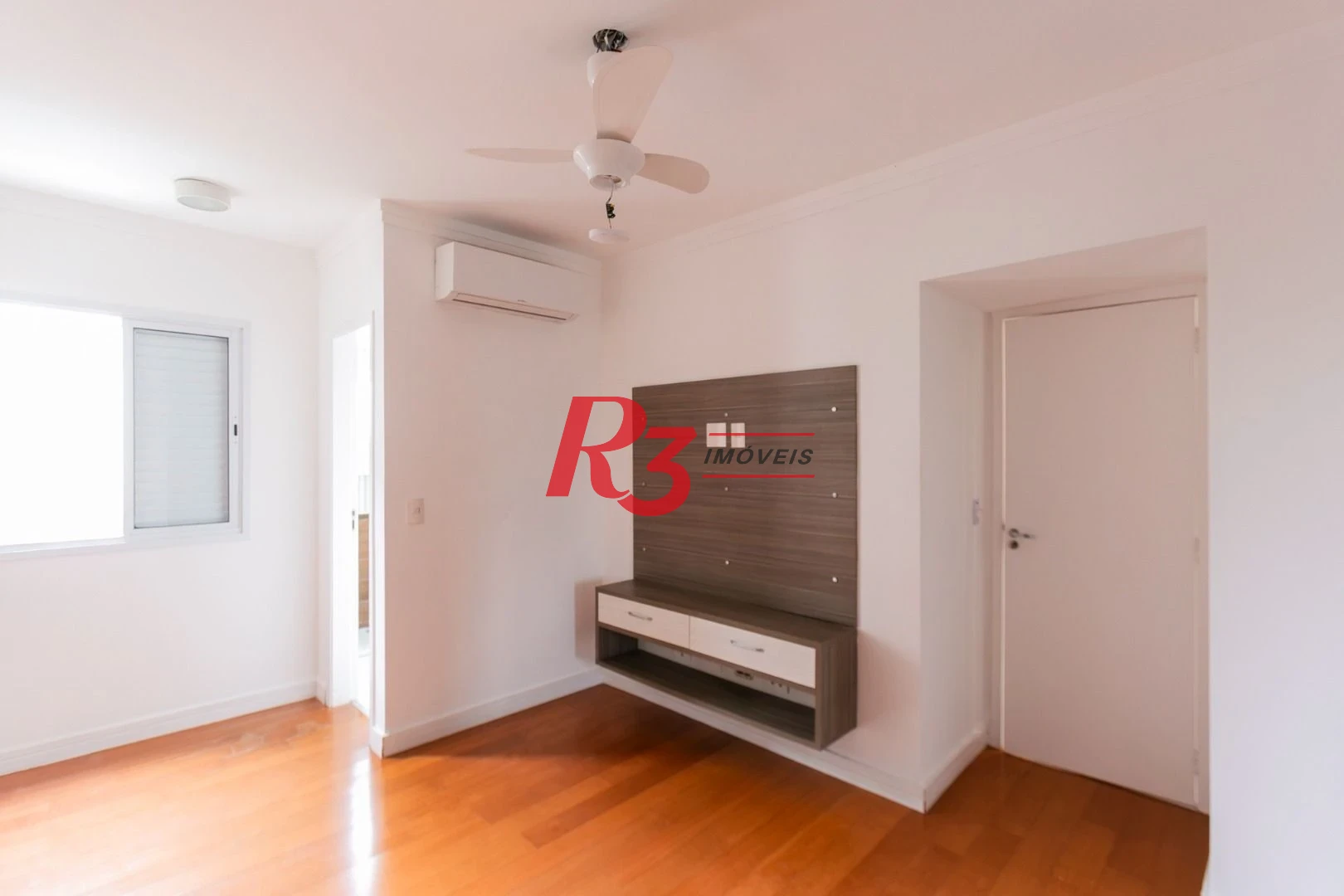 Apartamento com 2 dormitórios à venda, 69 m² - Encruzilhada - Santos/SP