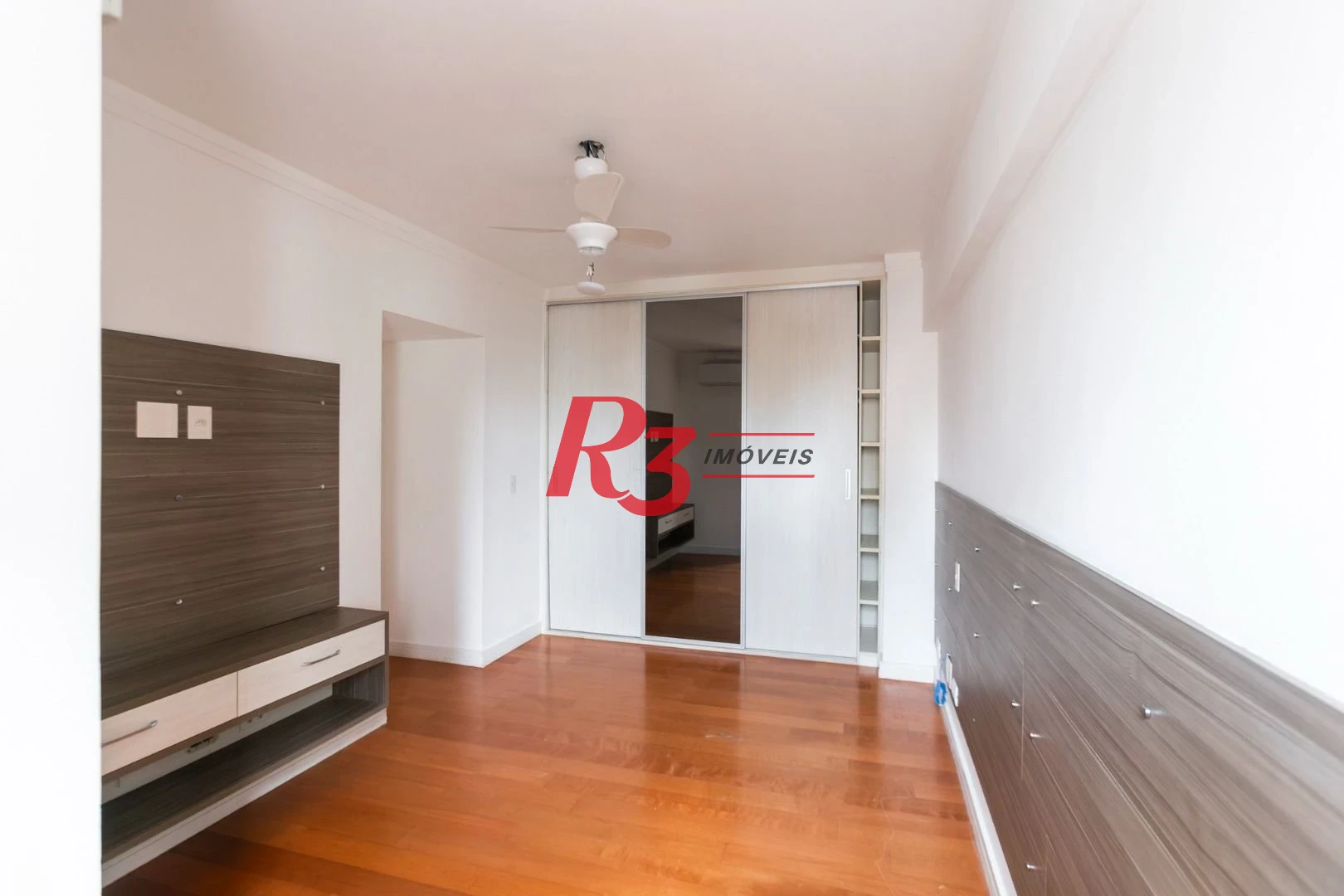 Apartamento com 2 dormitórios à venda, 69 m² - Encruzilhada - Santos/SP