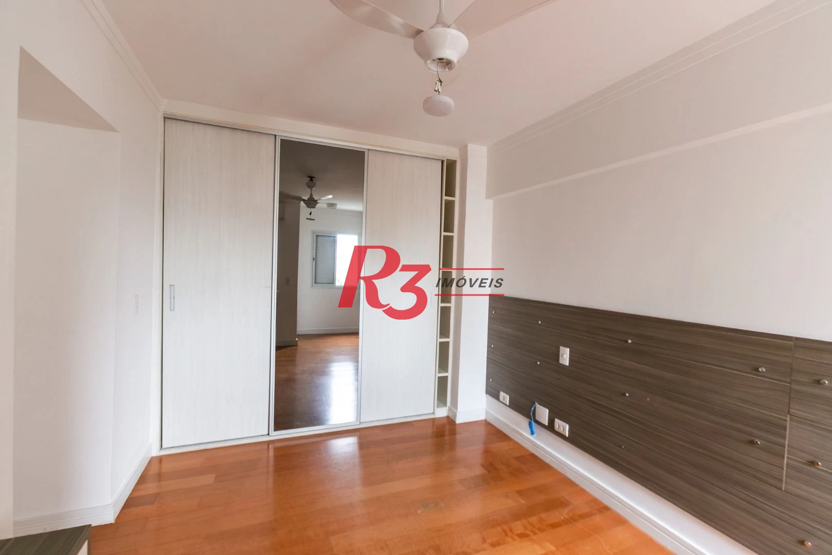 Apartamento com 2 dormitórios à venda, 69 m² - Encruzilhada - Santos/SP