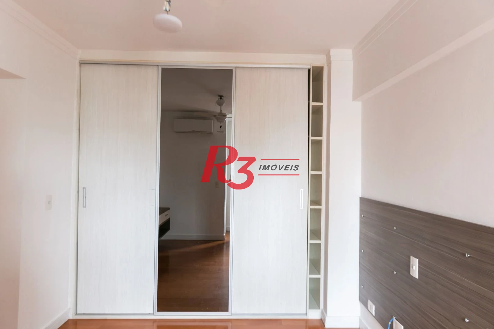 Apartamento com 2 dormitórios à venda, 69 m² - Encruzilhada - Santos/SP