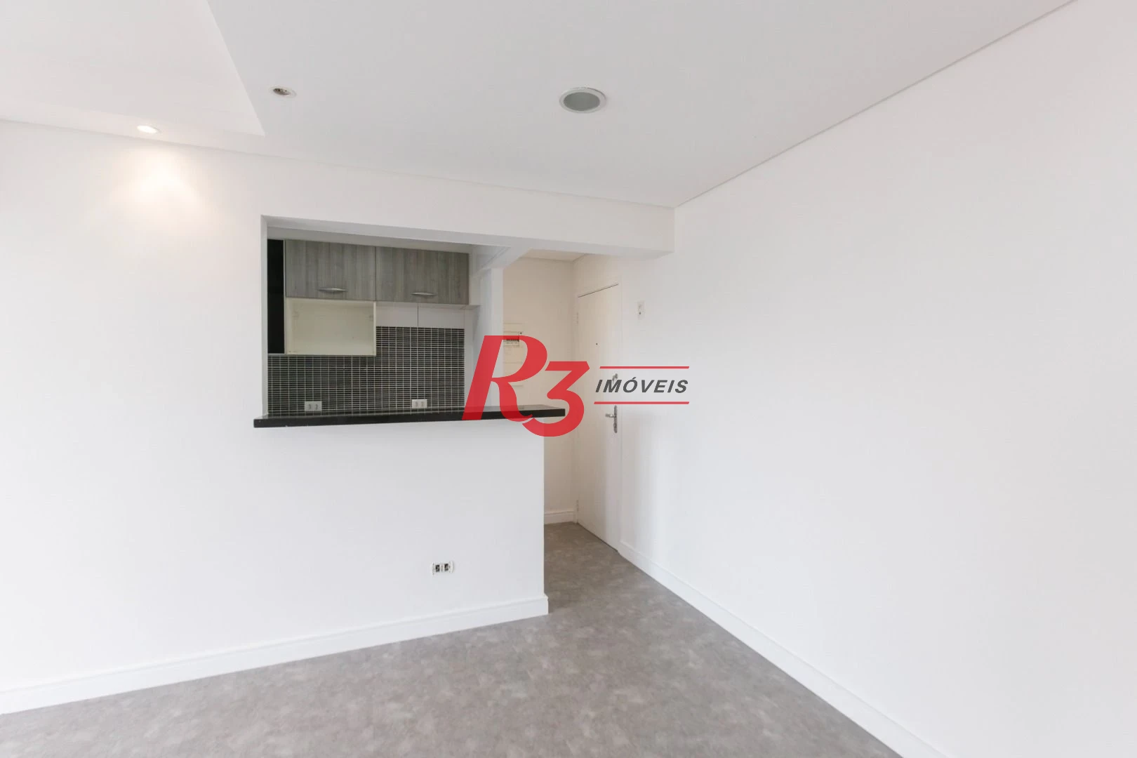 Apartamento com 2 dormitórios à venda, 69 m² - Encruzilhada - Santos/SP