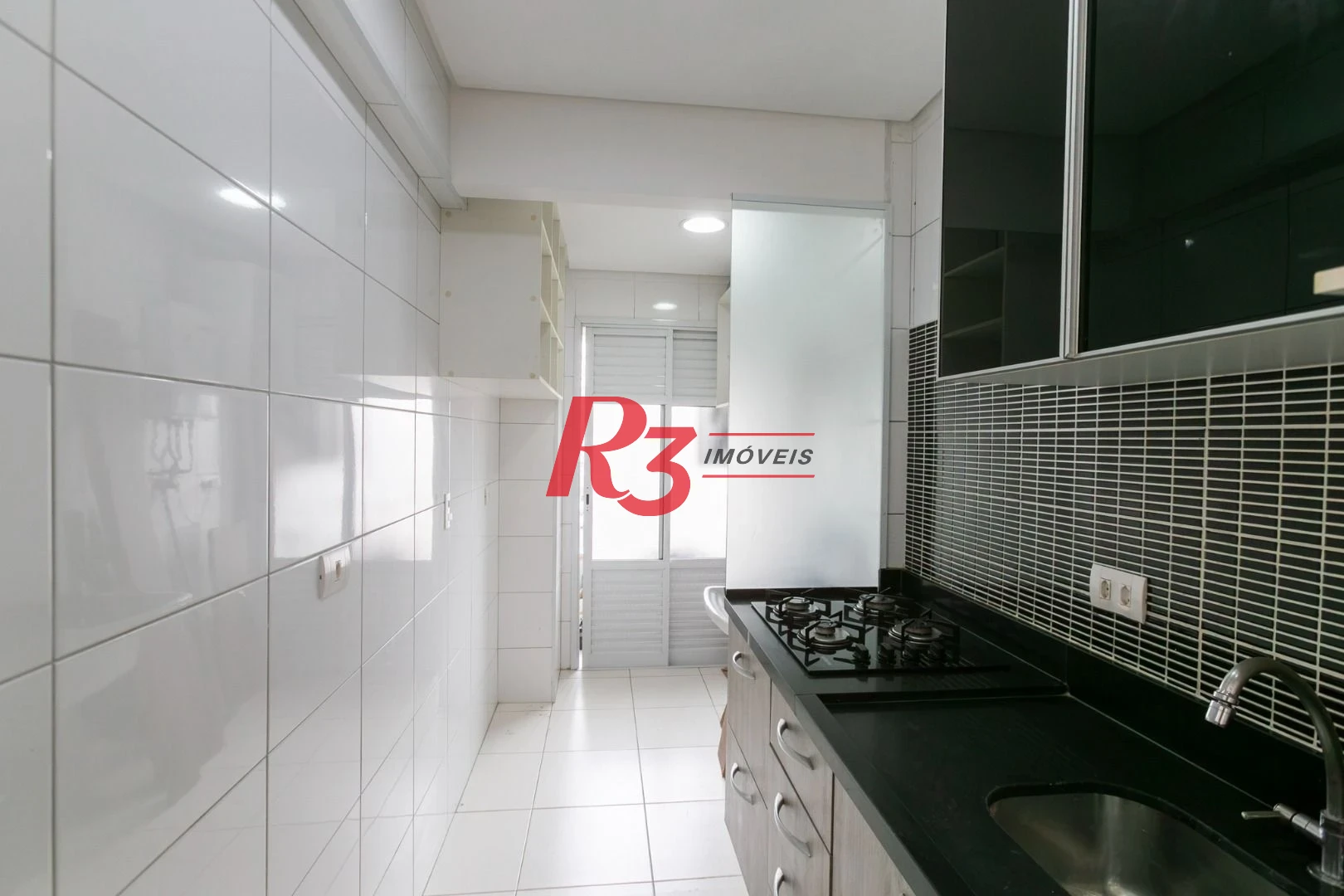 Apartamento com 2 dormitórios à venda, 69 m² - Encruzilhada - Santos/SP