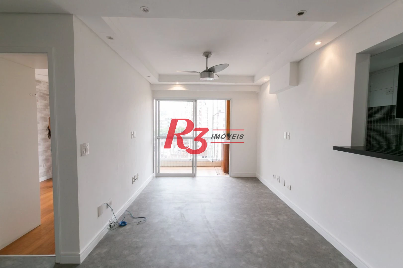 Apartamento com 2 dormitórios à venda, 69 m² - Encruzilhada - Santos/SP