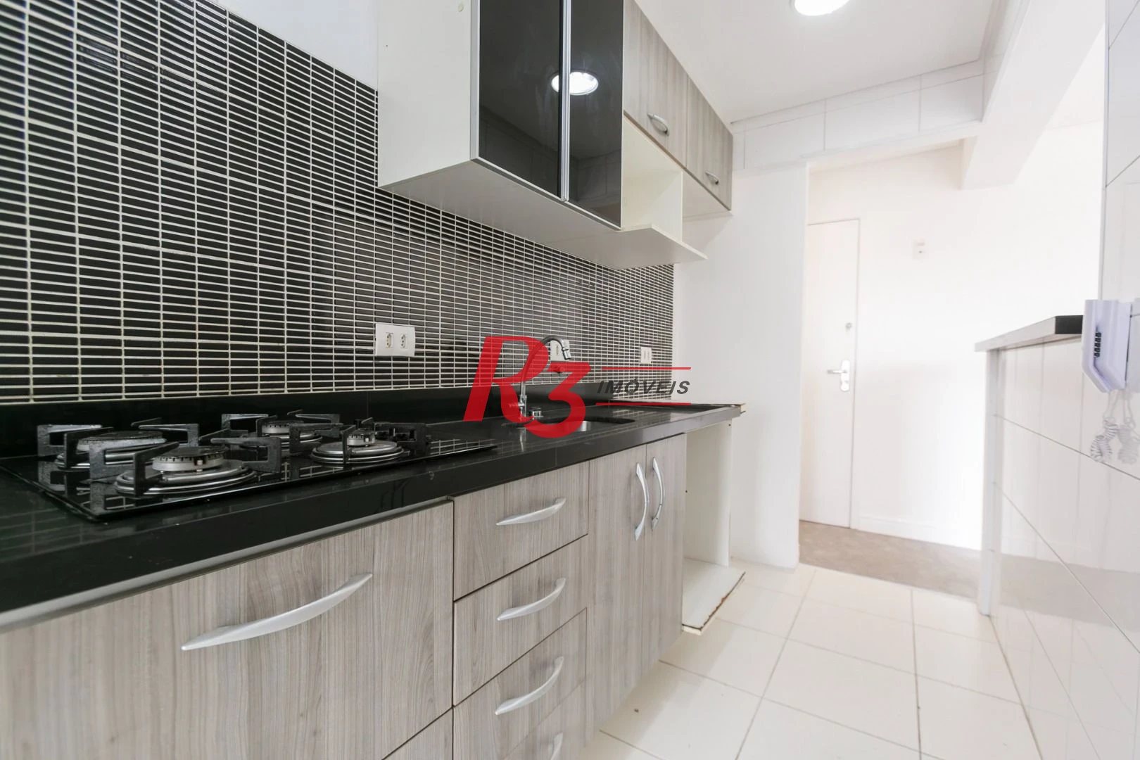 Apartamento com 2 dormitórios à venda, 69 m² - Encruzilhada - Santos/SP