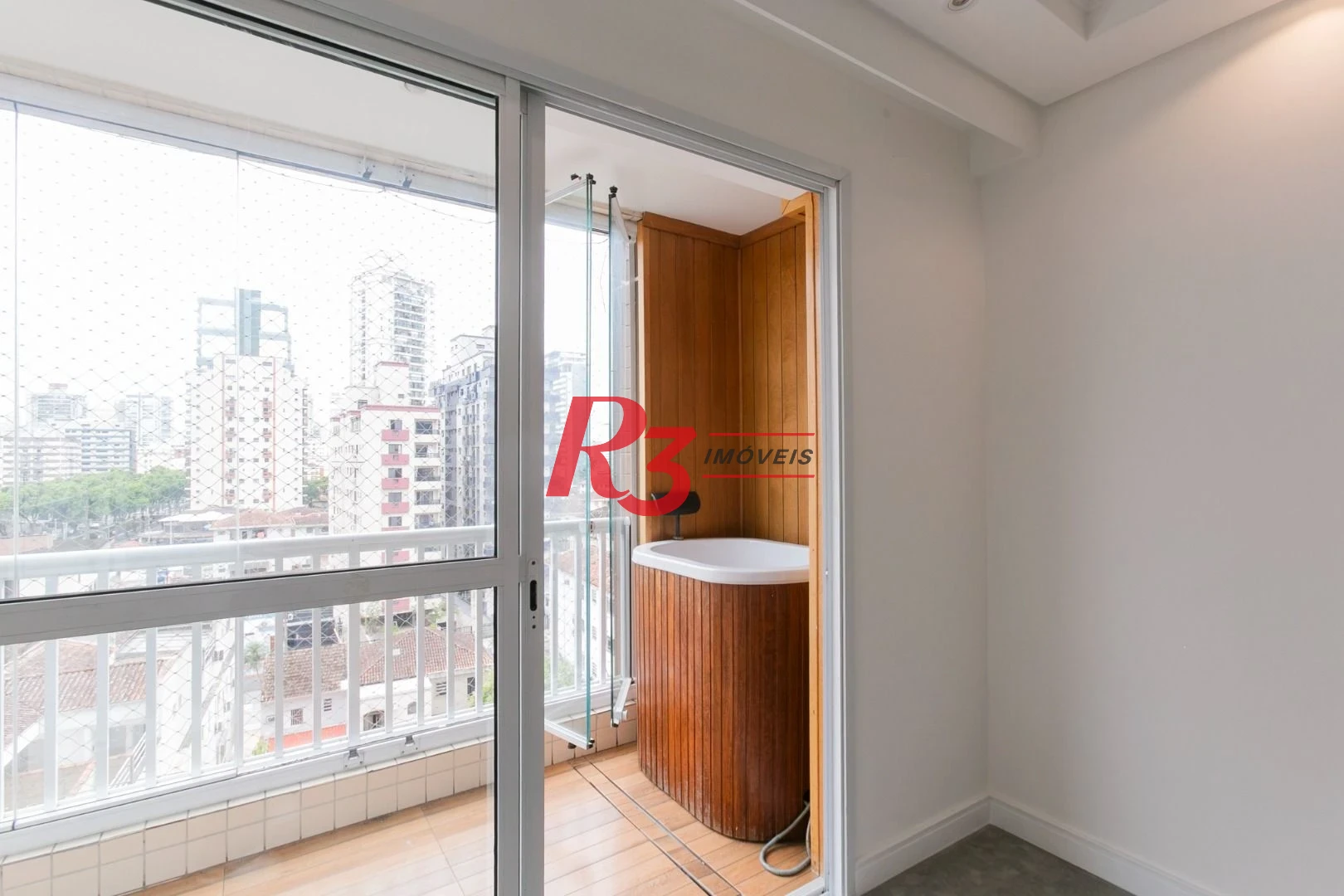 Apartamento com 2 dormitórios à venda, 69 m² - Encruzilhada - Santos/SP