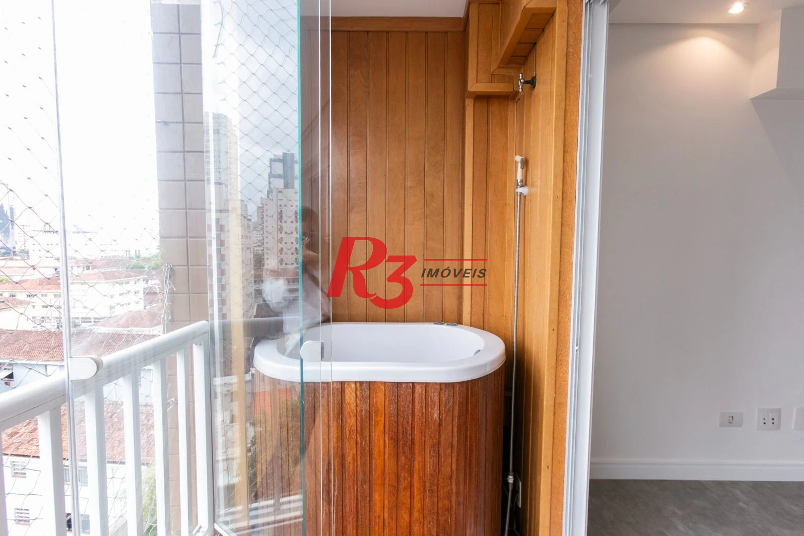 Apartamento com 2 dormitórios à venda, 69 m² - Encruzilhada - Santos/SP