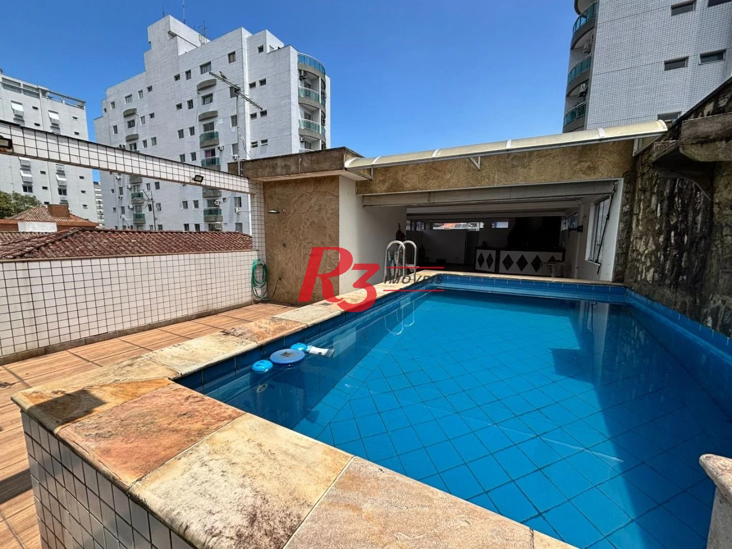 Sobrado à venda, 329 m² por R$ 2.650.000,00 - Ponta da Praia - Santos/SP