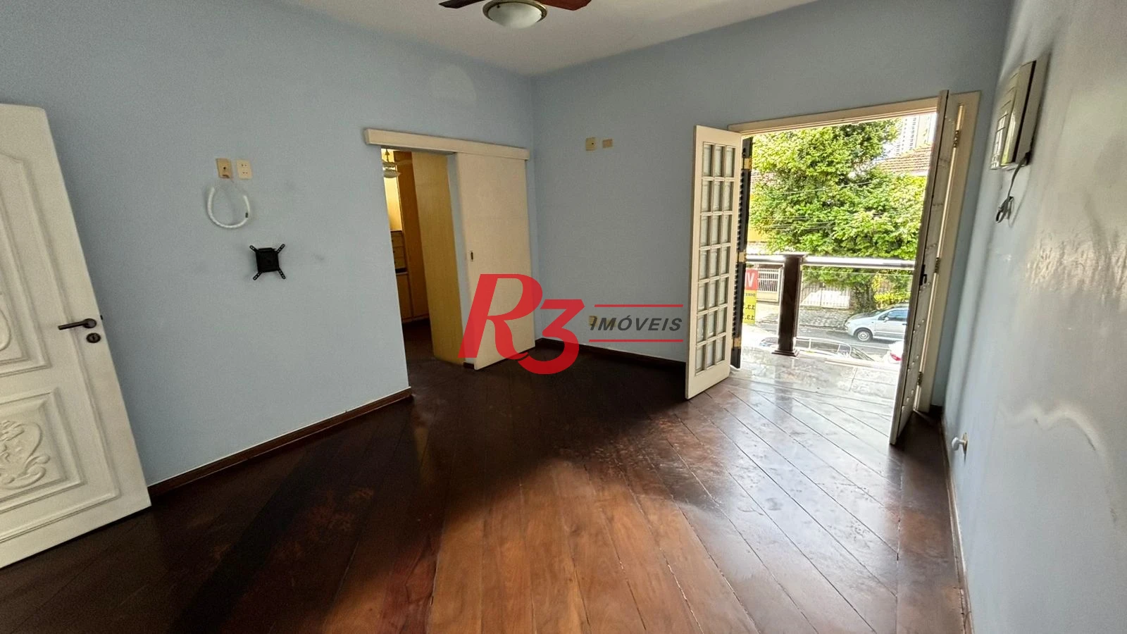 Sobrado à venda, 329 m² por R$ 2.650.000,00 - Ponta da Praia - Santos/SP