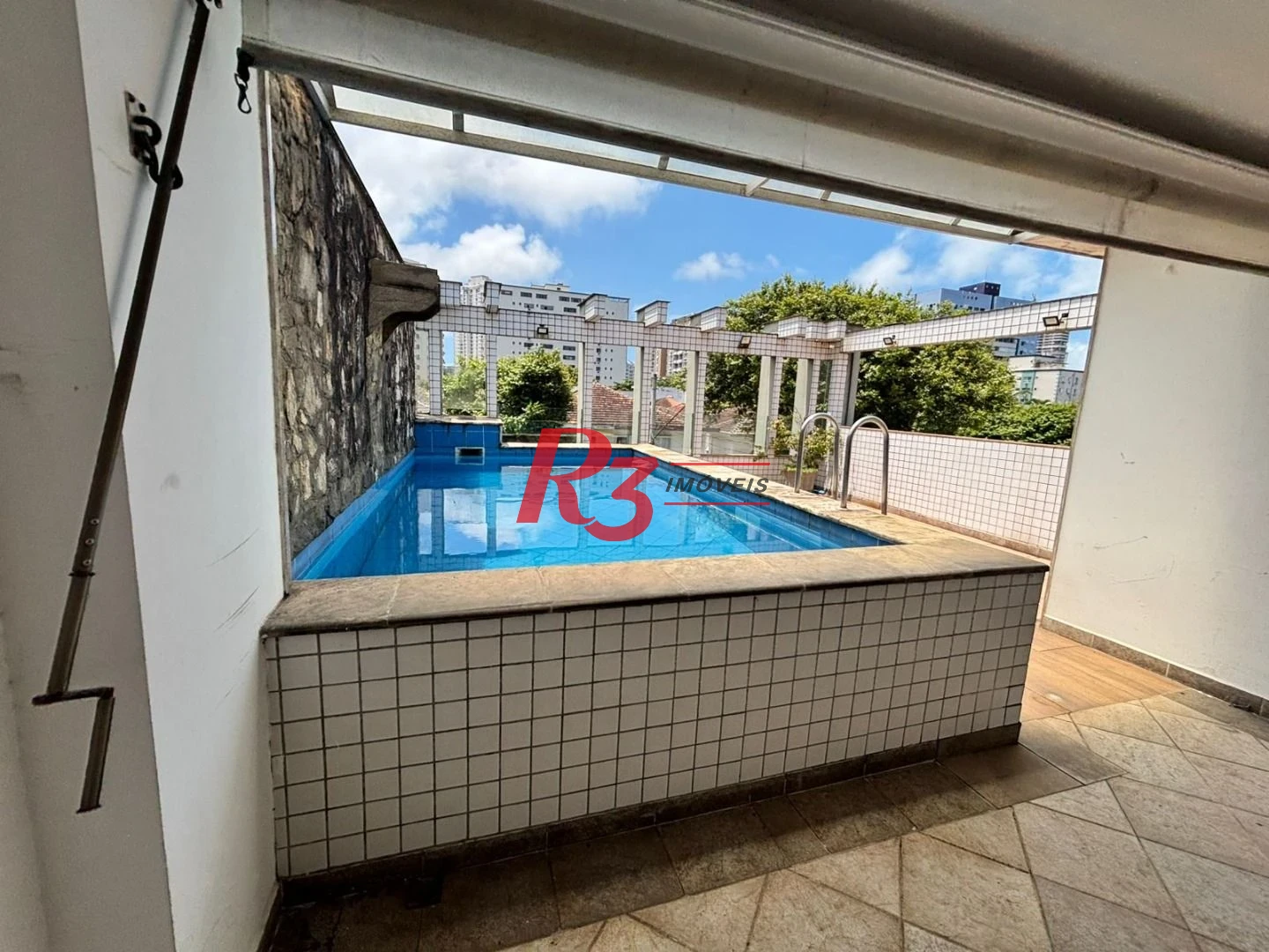 Sobrado à venda, 329 m² por R$ 2.650.000,00 - Ponta da Praia - Santos/SP