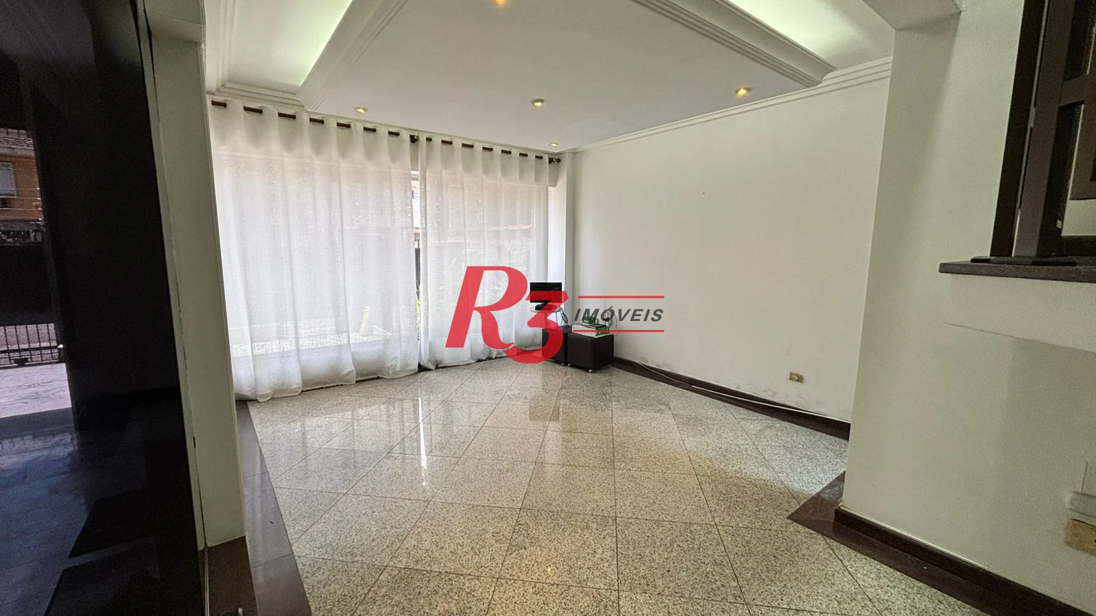 Sobrado à venda, 329 m² por R$ 2.650.000,00 - Ponta da Praia - Santos/SP