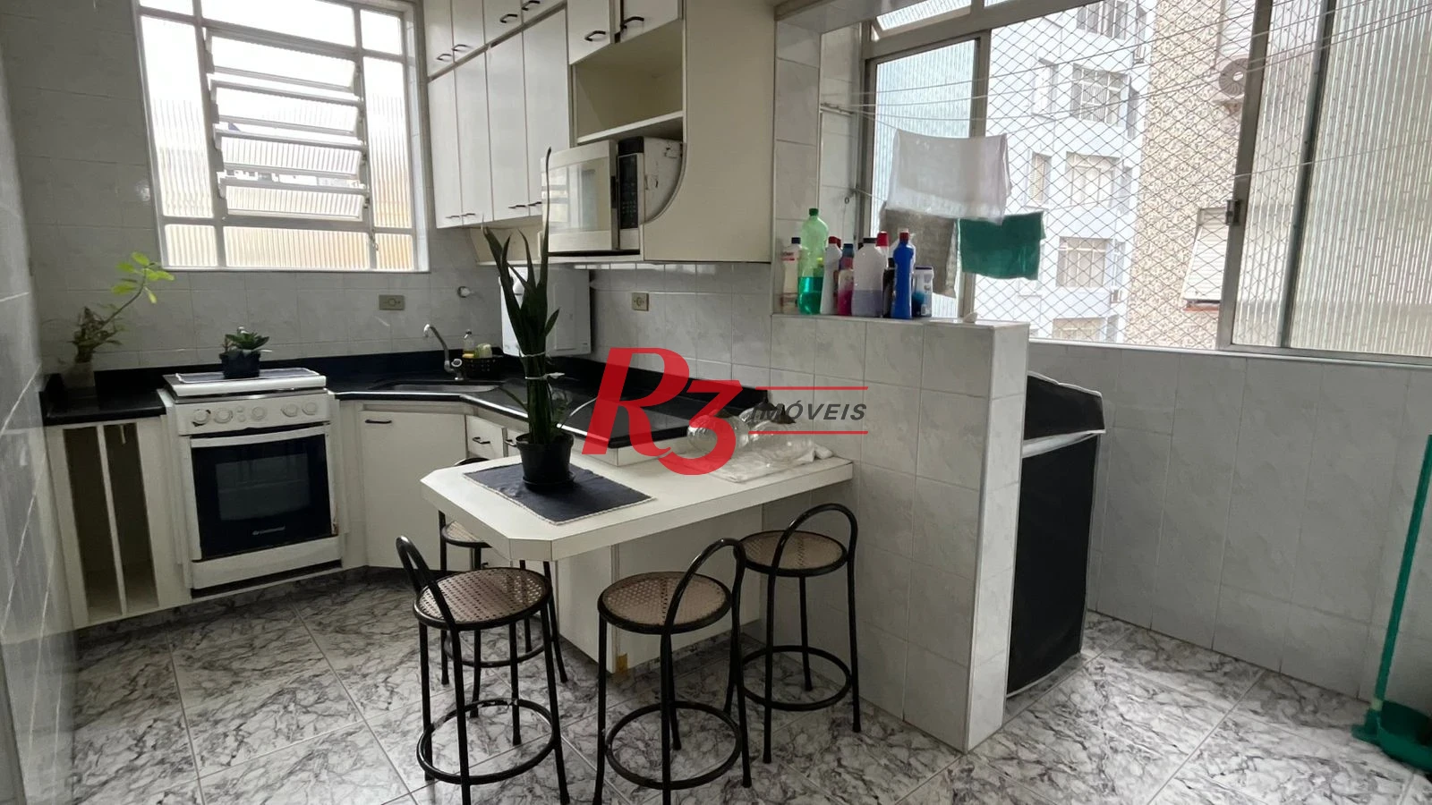 Apartamento com 2 dormitórios para alugar, 110 m² por R$ 5.000,00/mês - Boqueirão - Santos/SP
