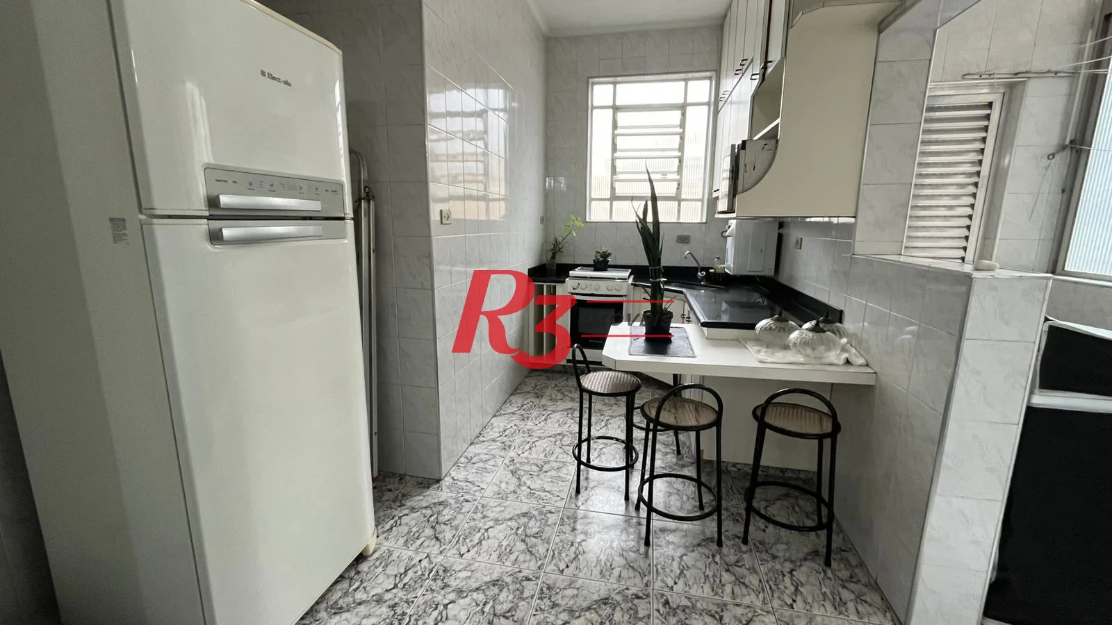 Apartamento com 2 dormitórios para alugar, 110 m² por R$ 5.000,00/mês - Boqueirão - Santos/SP