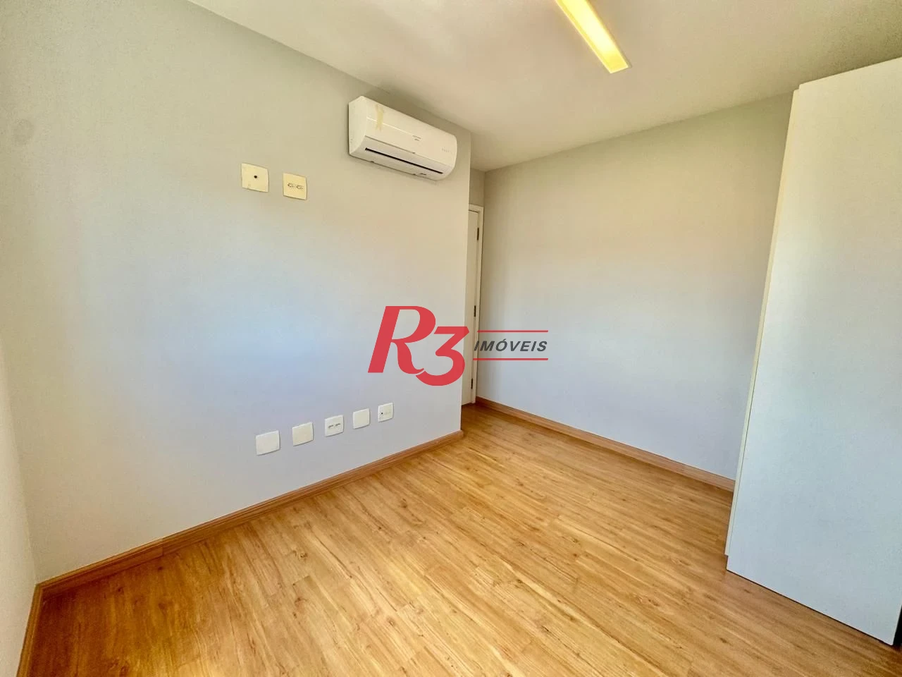 Apartamento com 3 dormitórios à venda, 117 m² por R$ 1.450.000,00 - Gonzaga - Santos/SP