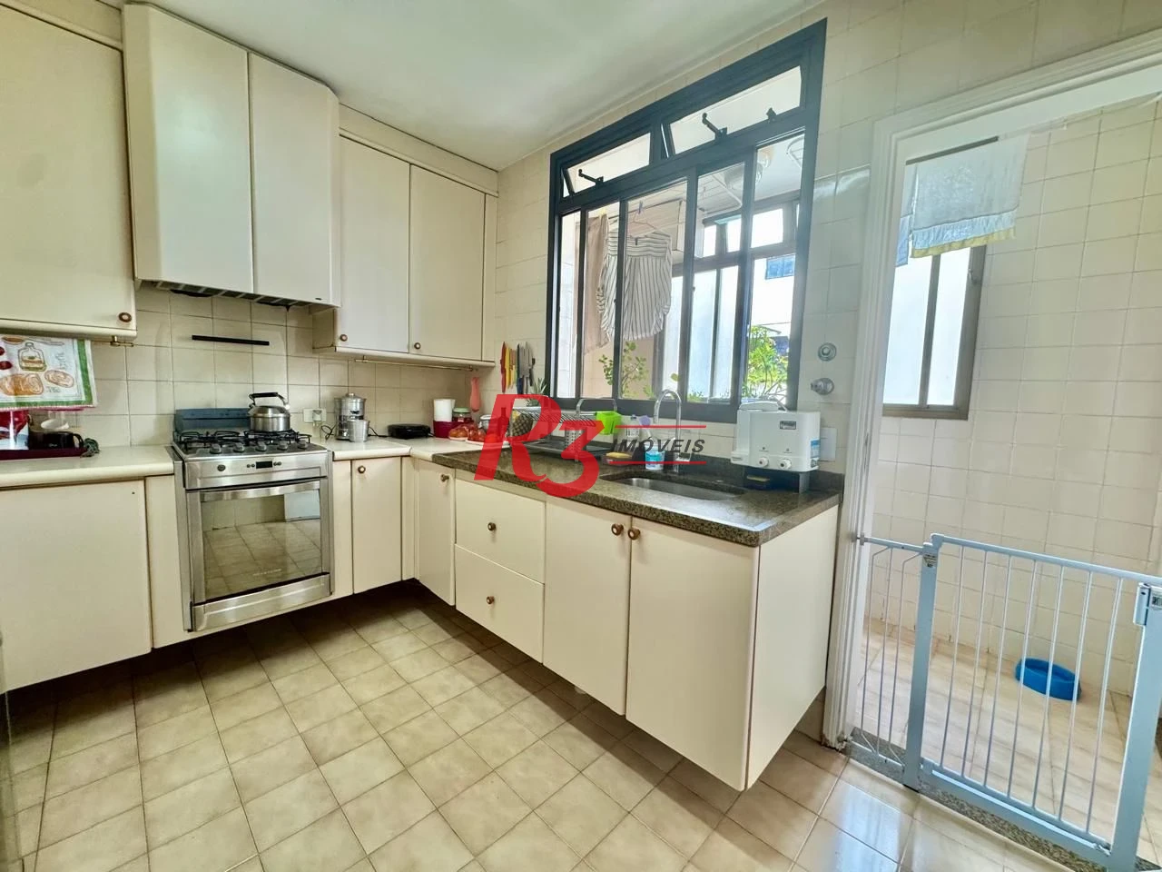 Cobertura com 3 dormitórios à venda, 180 m² por R$ 1.800.000,00 - Boqueirão - Santos/SP