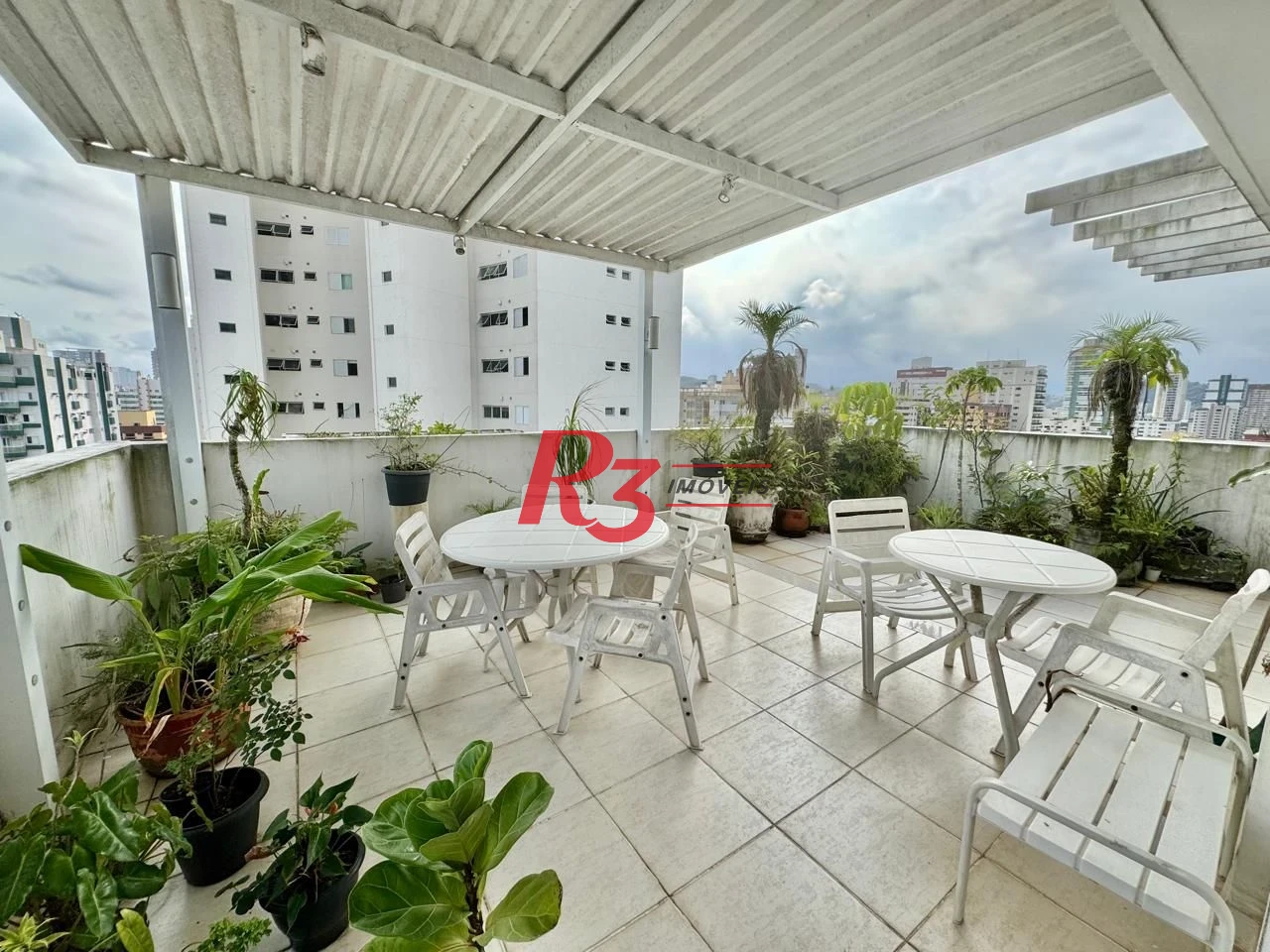 Cobertura com 3 dormitórios à venda, 180 m² por R$ 1.800.000,00 - Boqueirão - Santos/SP