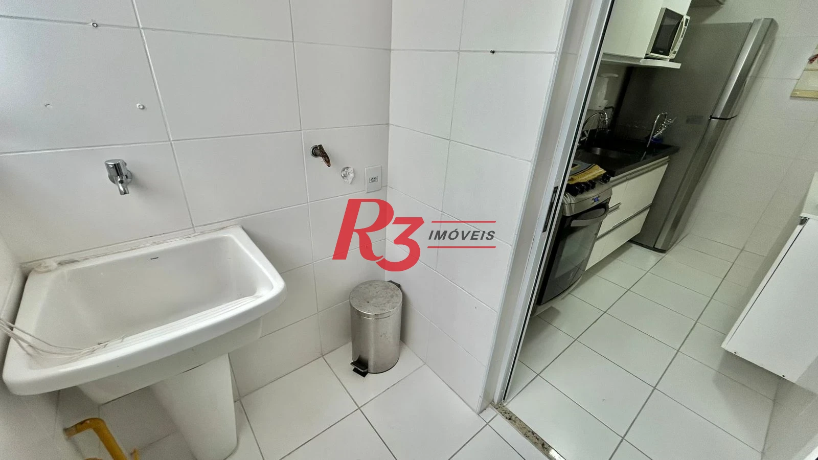 Apartamento com 2 dormitórios à venda, por R$ 650.000 - Centro - São Vicente/SP