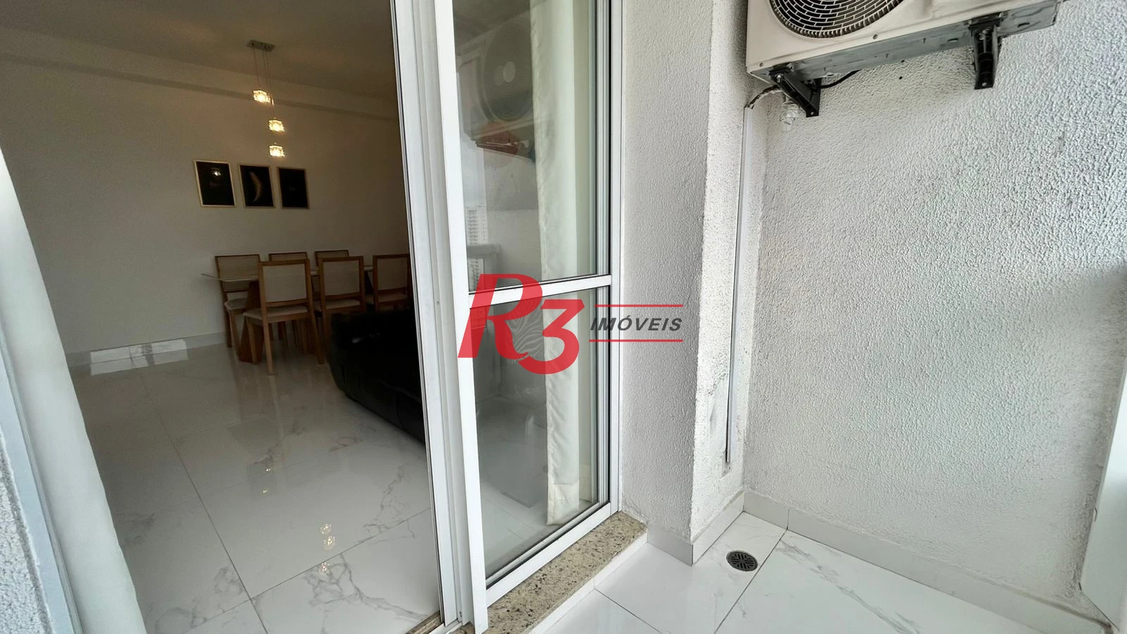 Apartamento com 2 dormitórios à venda, por R$ 650.000 - Centro - São Vicente/SP