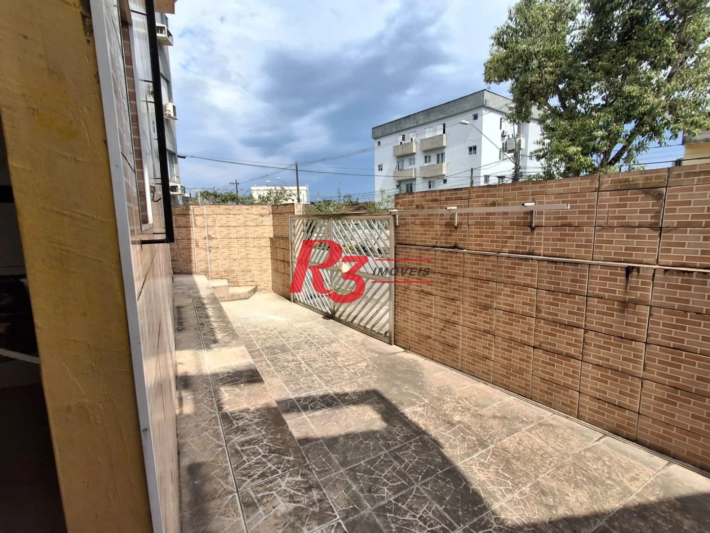Sobrado com 2 dormitórios à venda, 70 m² por R$ 300.000,00 - Cidade Naútica - São Vicente/SP