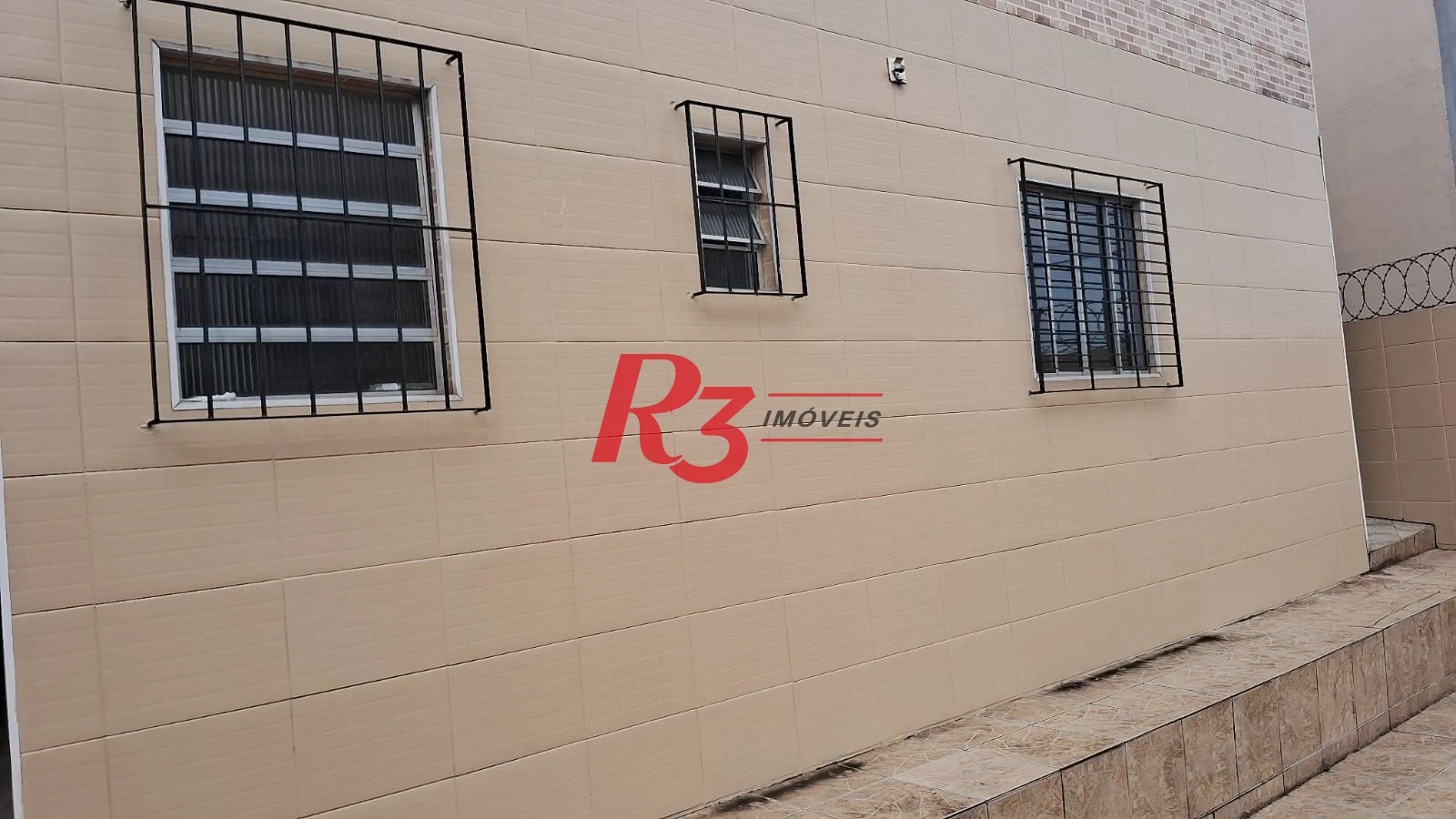 Sobrado com 2 dormitórios à venda, 70 m² por R$ 300.000,00 - Cidade Naútica - São Vicente/SP
