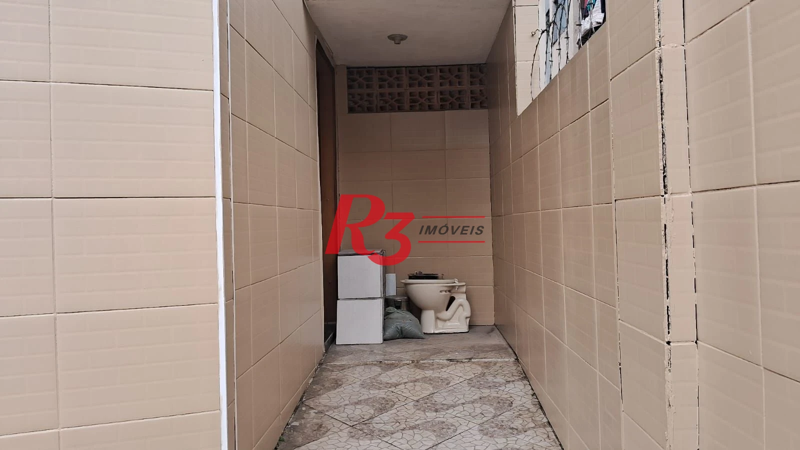 Sobrado com 2 dormitórios à venda, 70 m² por R$ 300.000,00 - Cidade Naútica - São Vicente/SP