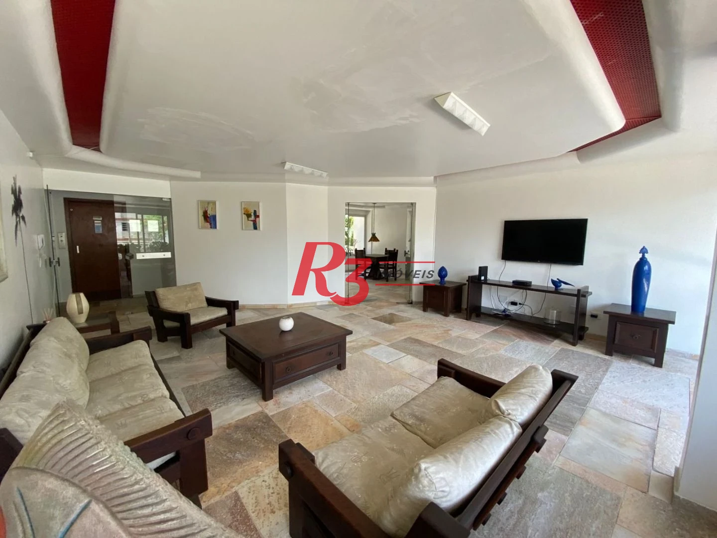 Apartamento com 3 dormitórios à venda, 120 m² por R$ 800.000,00 - Praia das Pitangueiras - Guarujá/SP