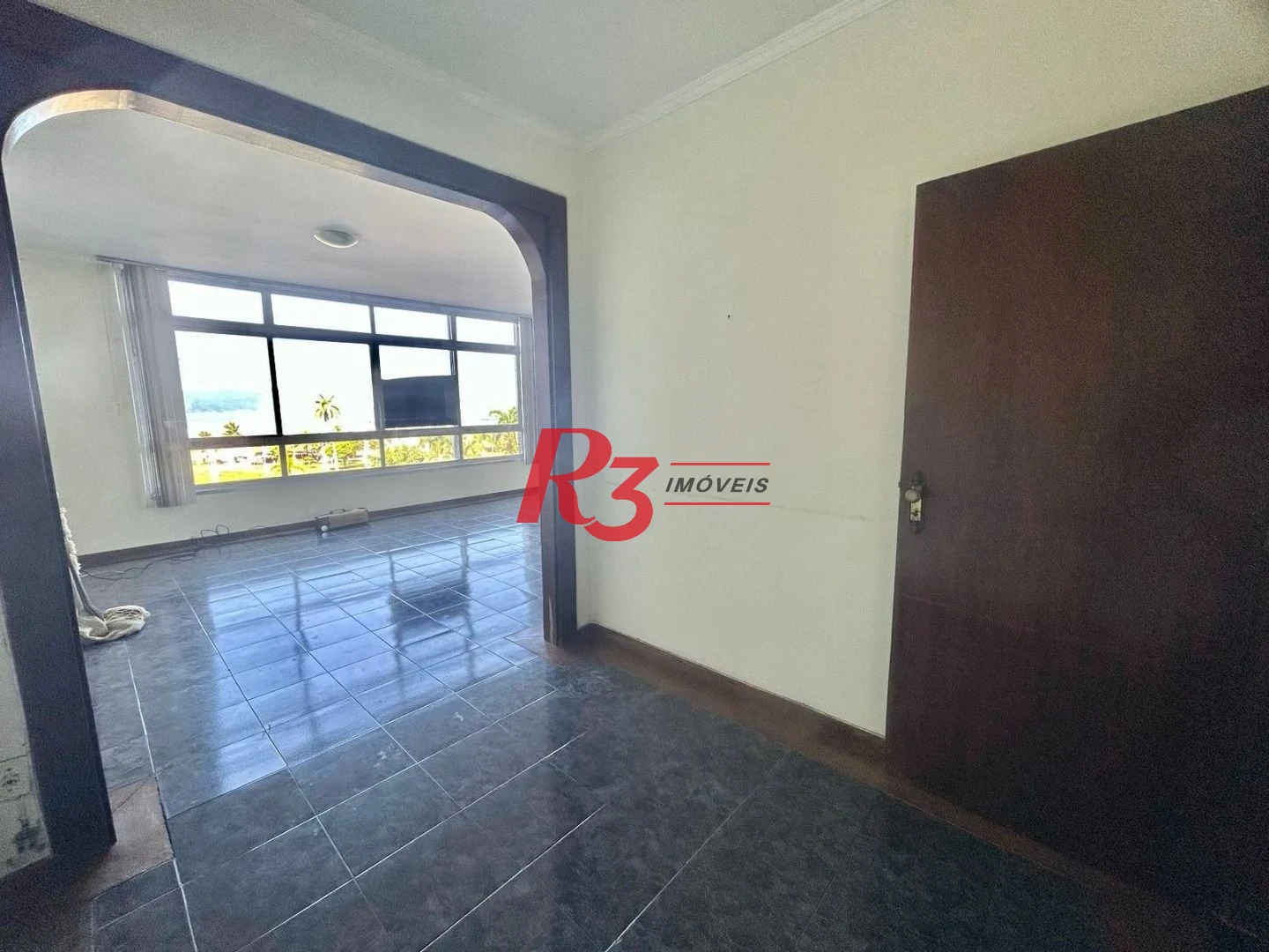 Apartamento com 3 dormitórios à venda, 168 m² por R$ 750.000,00 - Itararé - São Vicente/SP