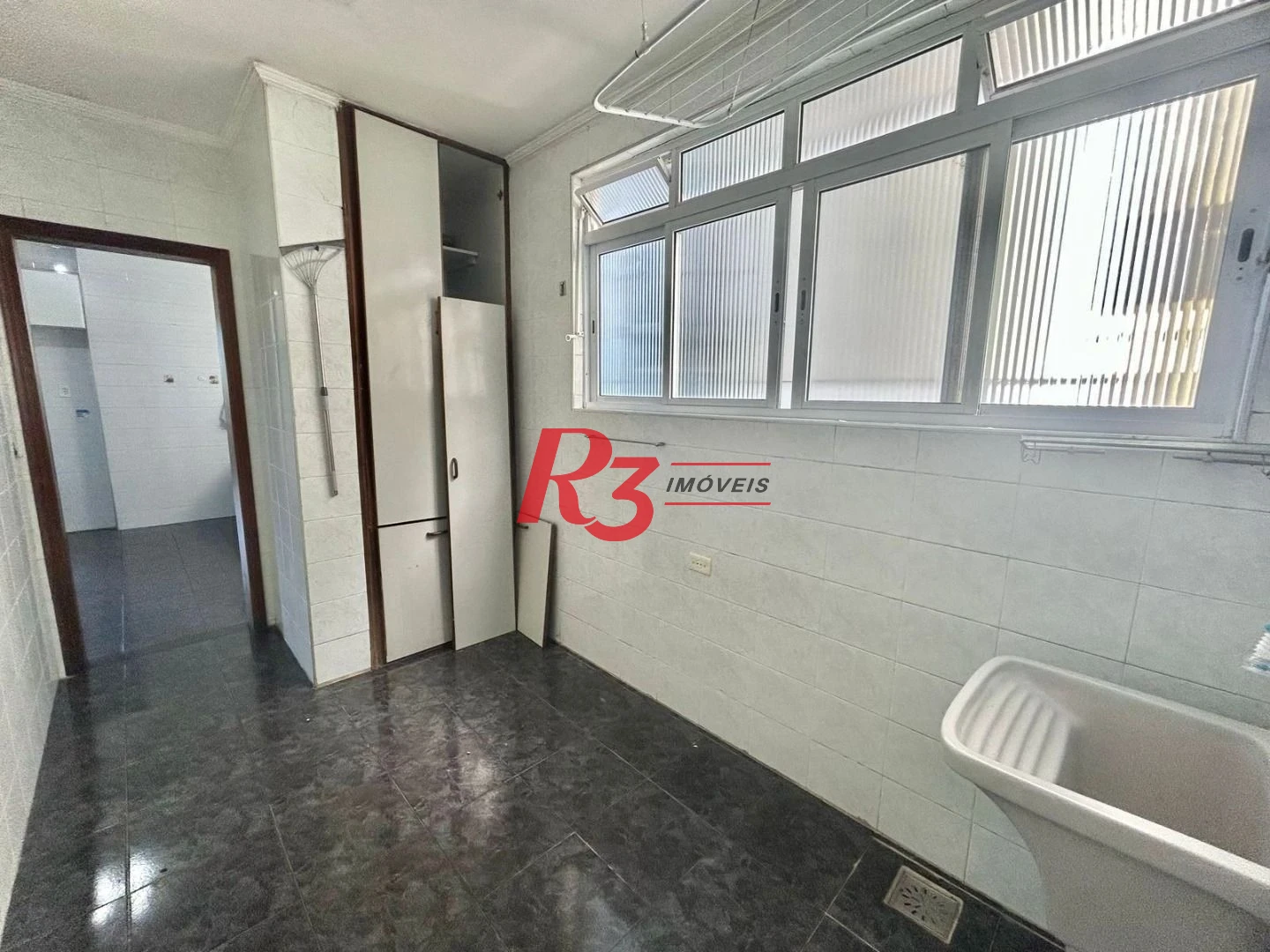 Apartamento com 3 dormitórios à venda, 168 m² por R$ 750.000,00 - Itararé - São Vicente/SP