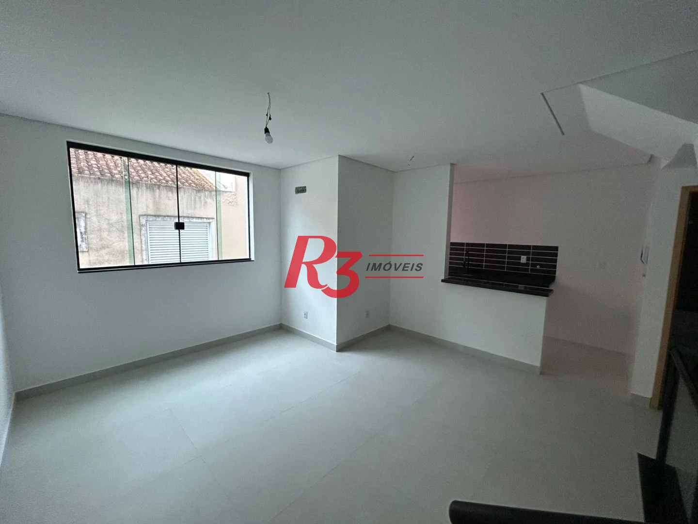 Casa com 2 dormitórios à venda, 90 m² por R$ 720.000,00 - Marapé - Santos/SP