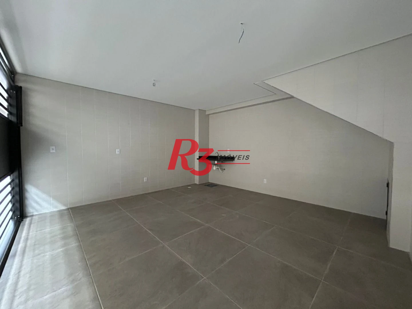 Casa com 2 dormitórios à venda, 90 m² por R$ 720.000,00 - Marapé - Santos/SP