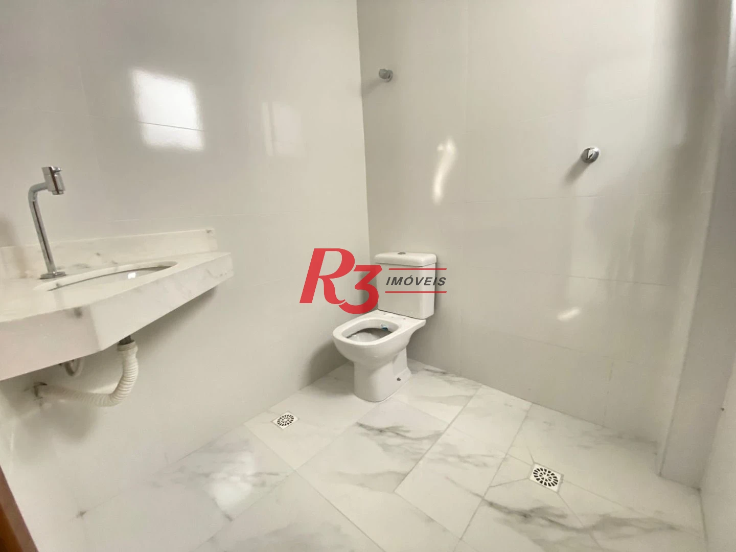 Casa com 3 dormitórios à venda, 68 m² por R$ 1.190.000,00 - Boqueirão - Santos/SP