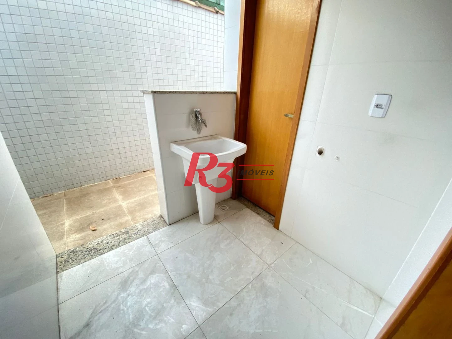 Casa com 3 dormitórios à venda, 68 m² por R$ 1.190.000,00 - Boqueirão - Santos/SP