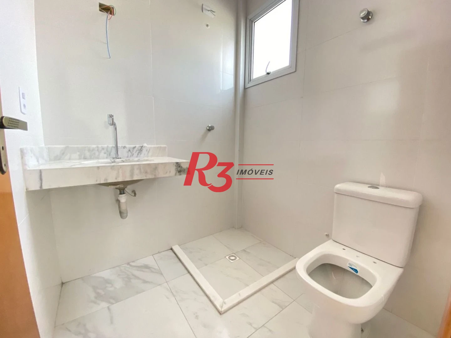Casa com 3 dormitórios à venda, 93 m² por R$ 1.390.000,00 - Boqueirão - Santos/SP