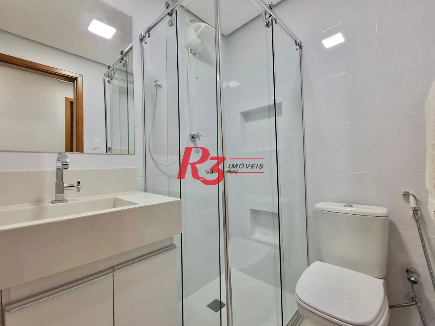 Apartamento com 3 dormitórios à venda, 127 m² por R$ 1.400.000,00 - Gonzaga - Santos/SP