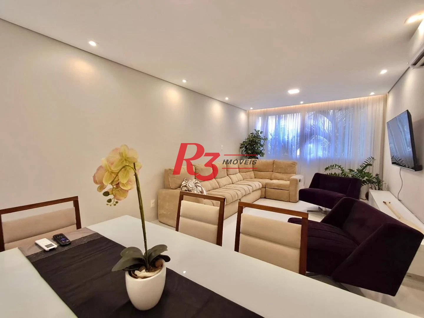 Apartamento com 3 dormitórios à venda, 127 m² por R$ 1.400.000,00 - Gonzaga - Santos/SP