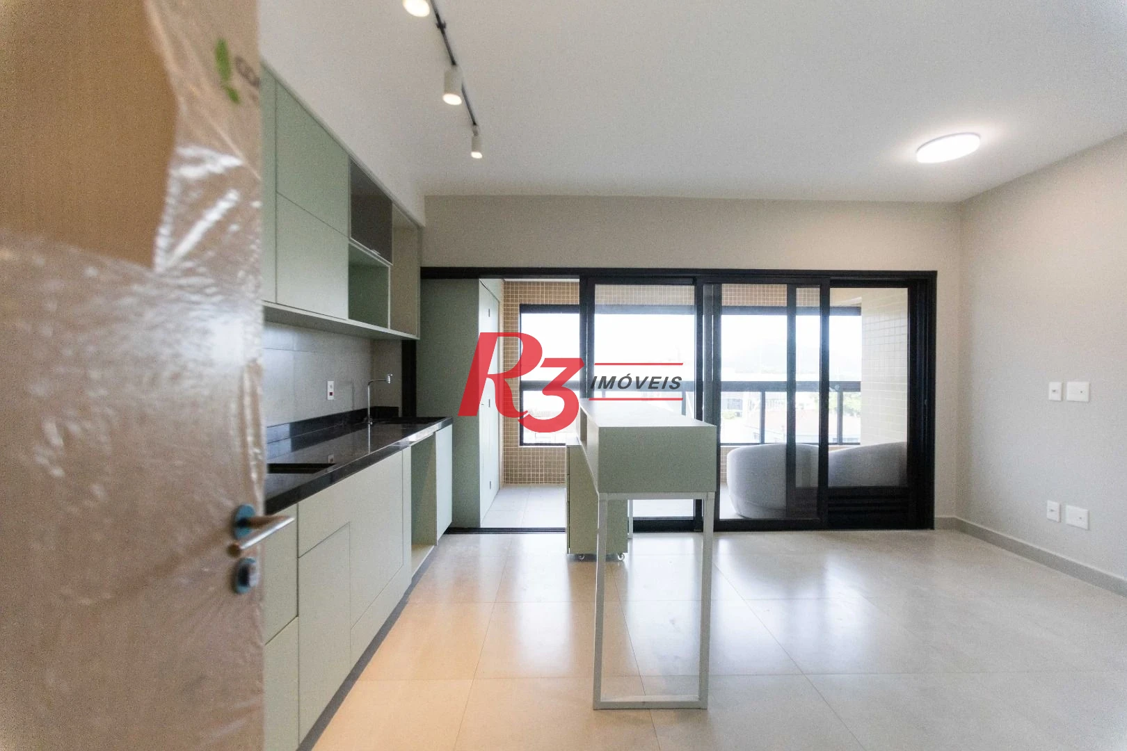 Apartamento com 2 dormitórios à venda, 65 m² por R$ 817.300,00 - Ponta da Praia - Santos/SP