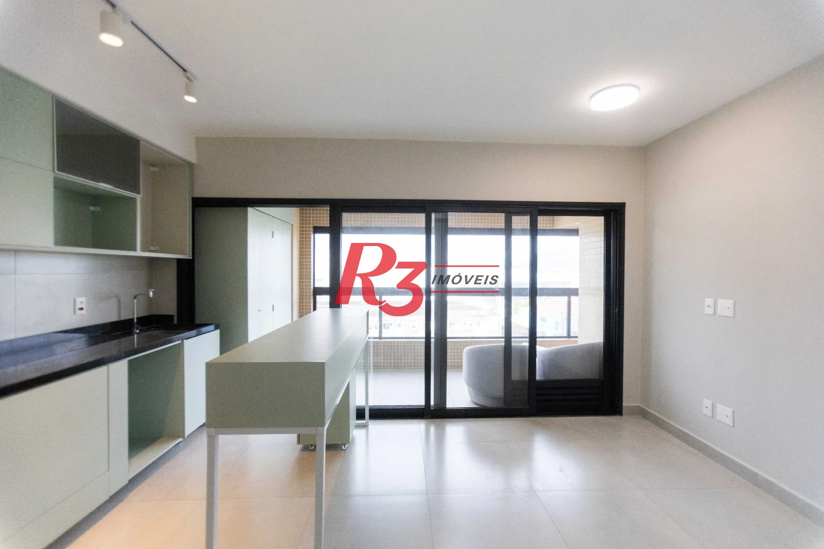 Apartamento com 2 dormitórios à venda, 65 m² por R$ 817.300,00 - Ponta da Praia - Santos/SP