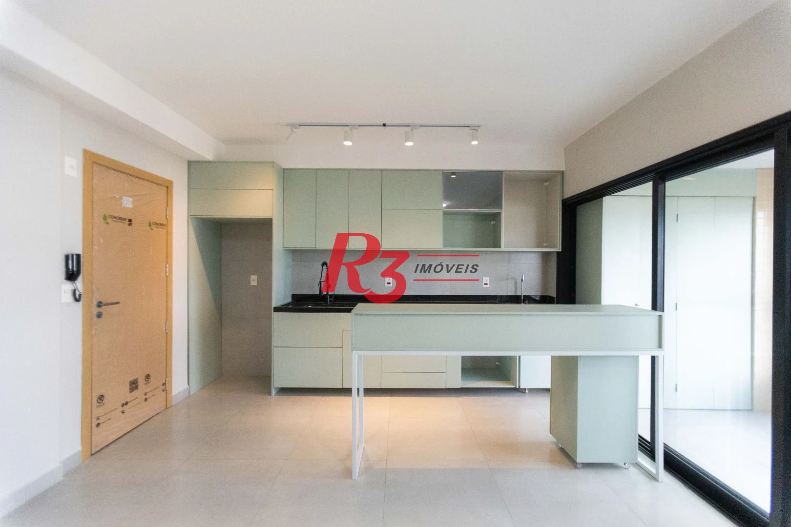 Apartamento com 2 dormitórios à venda, 65 m² por R$ 817.300,00 - Ponta da Praia - Santos/SP