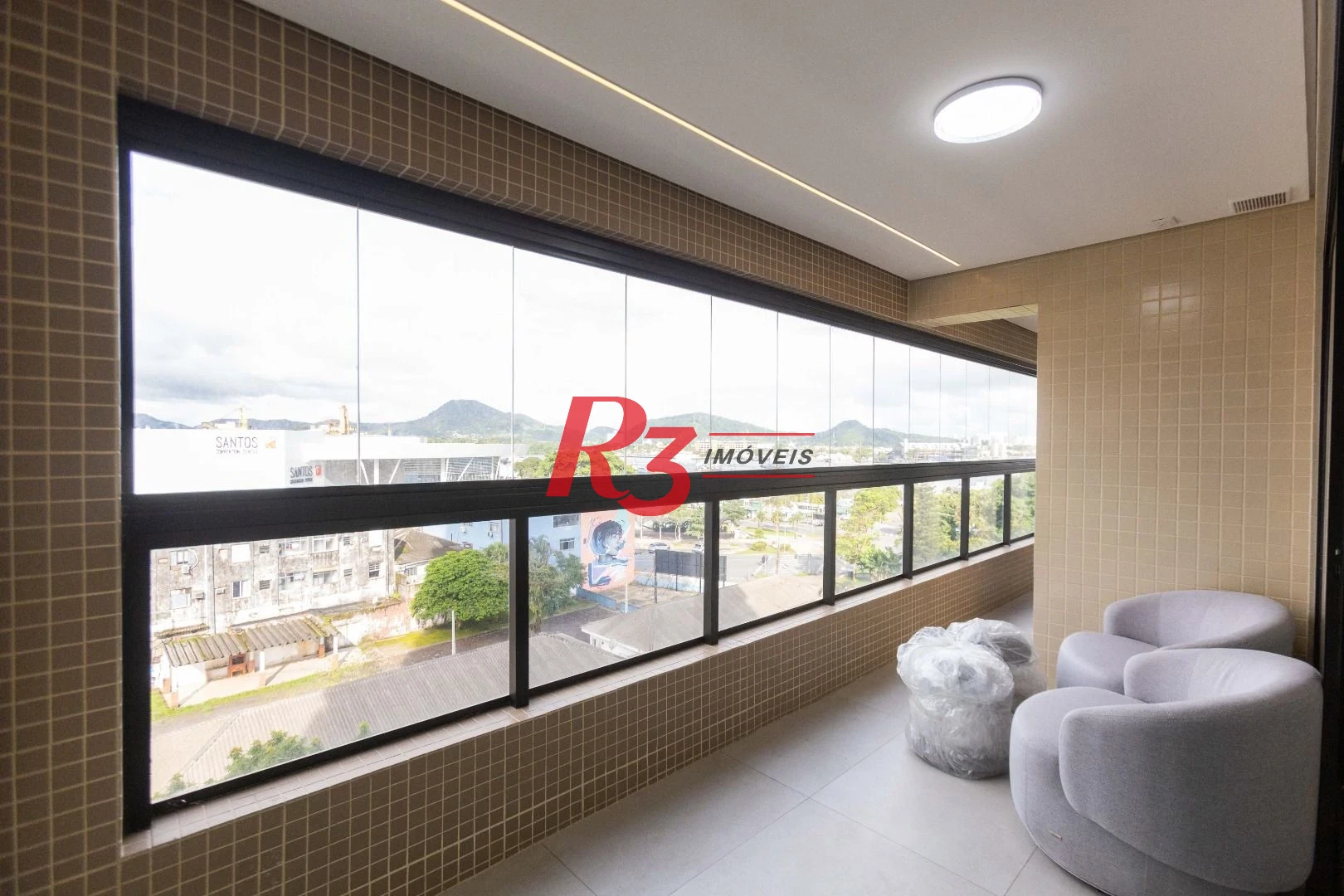 Apartamento com 2 dormitórios à venda, 65 m² por R$ 817.300,00 - Ponta da Praia - Santos/SP
