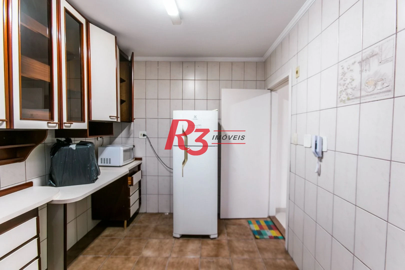 Apartamento com 1 dormitório para alugar, 50 m² - Vila Matias - Santos/SP.  R$3.000,00 Pacote