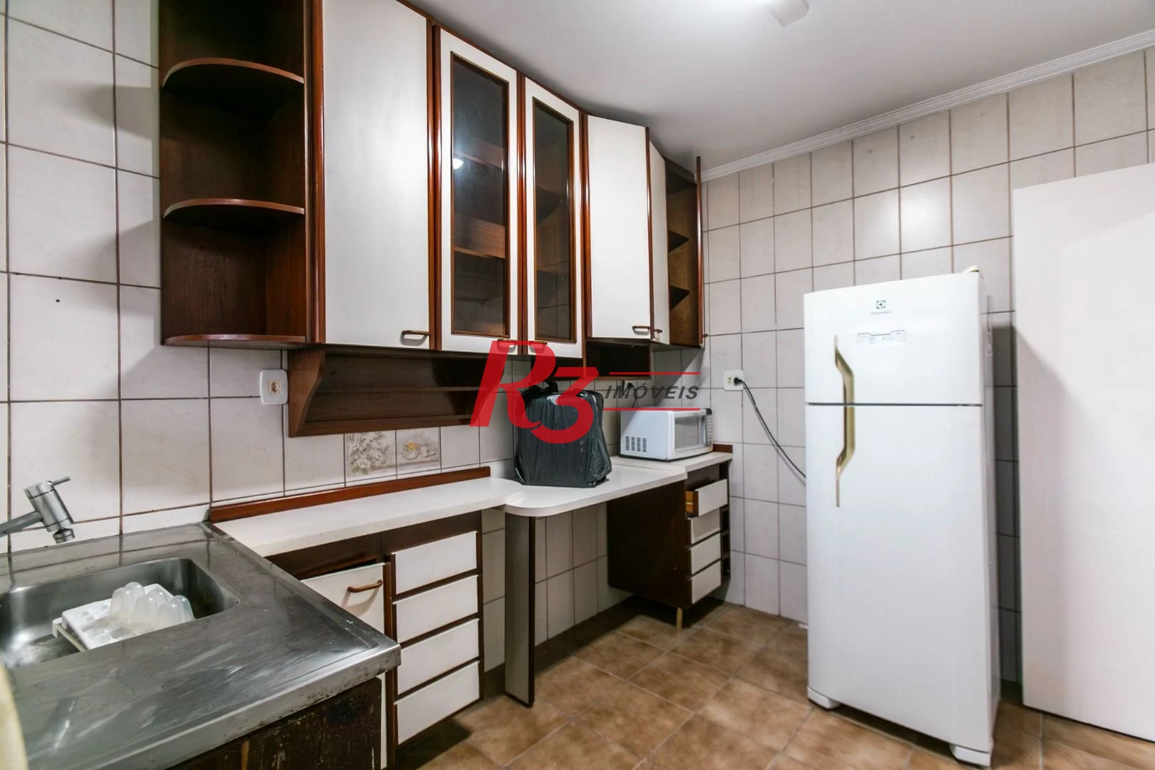 Apartamento com 1 dormitório para alugar, 50 m² - Vila Matias - Santos/SP.  R$3.000,00 Pacote