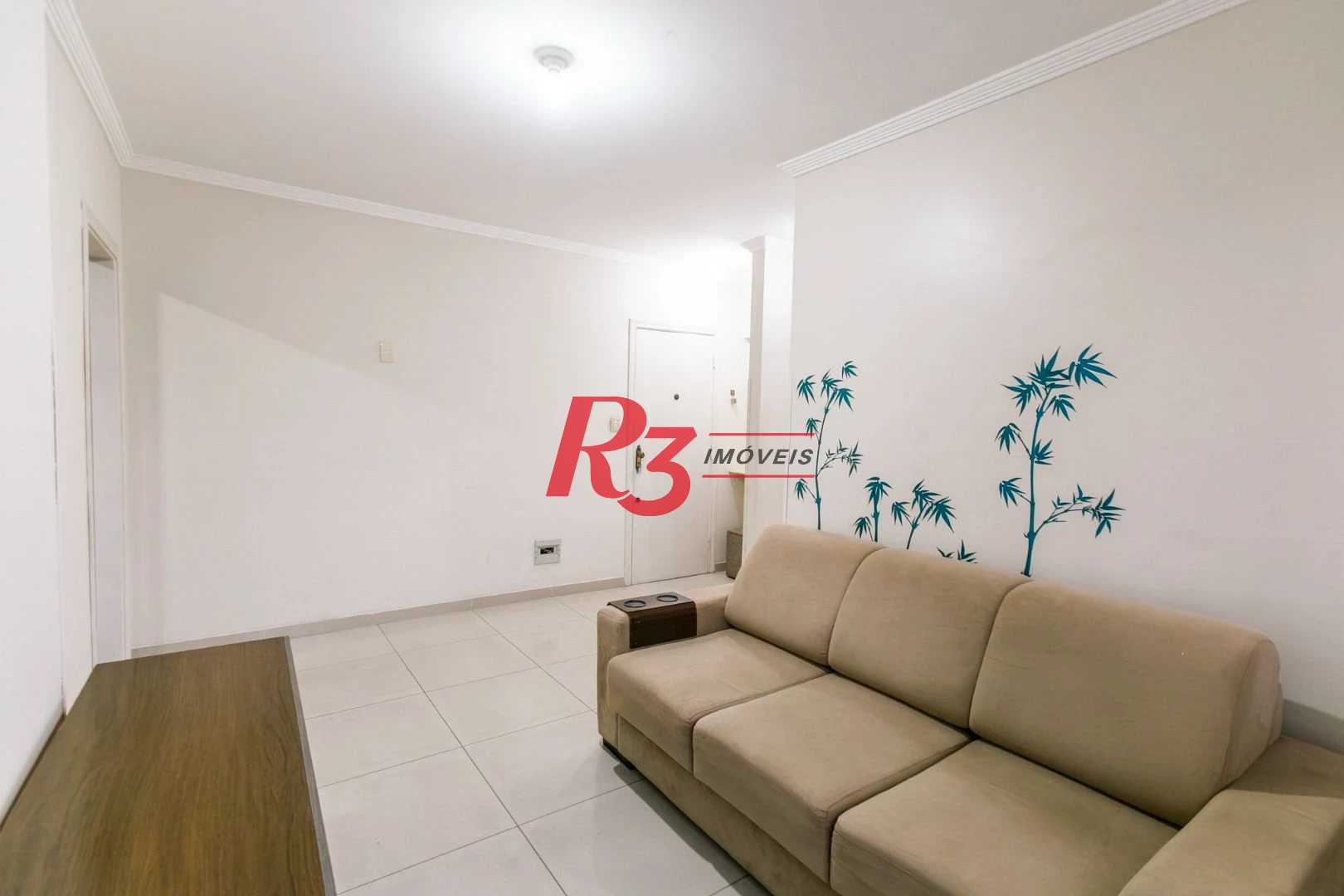 Apartamento com 1 dormitório para alugar, 50 m² - Vila Matias - Santos/SP.  R$3.000,00 Pacote
